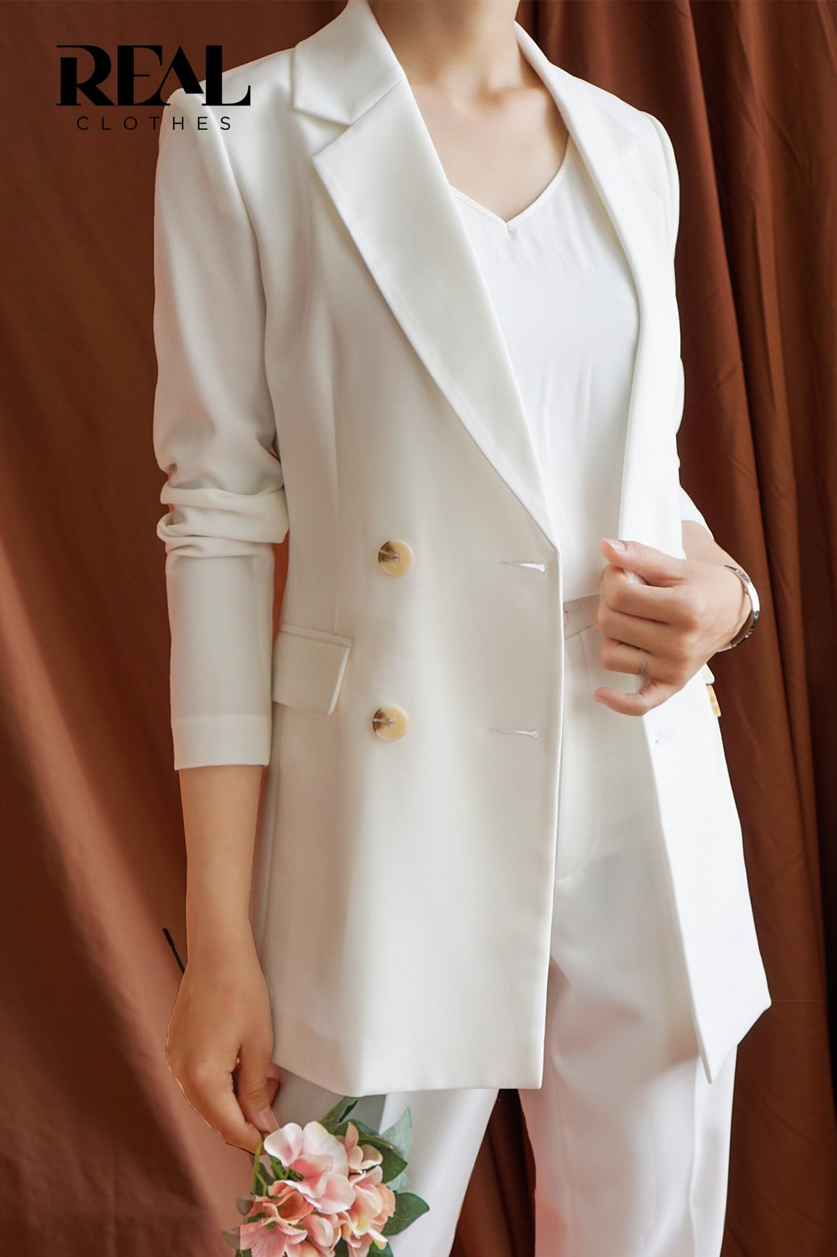 Blazer Paris trắng SALE