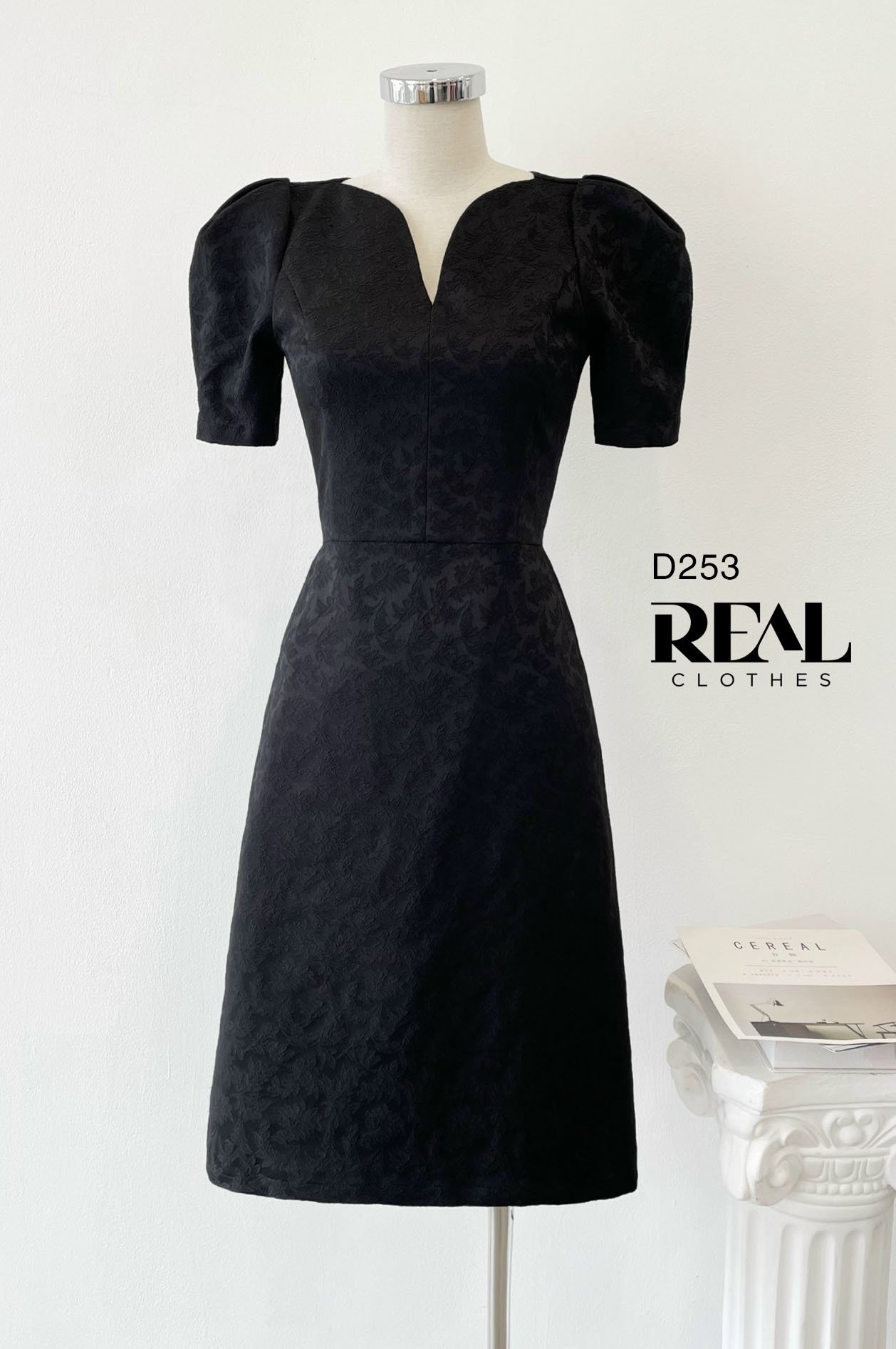 Đầm Vivian đen SALE - size XS