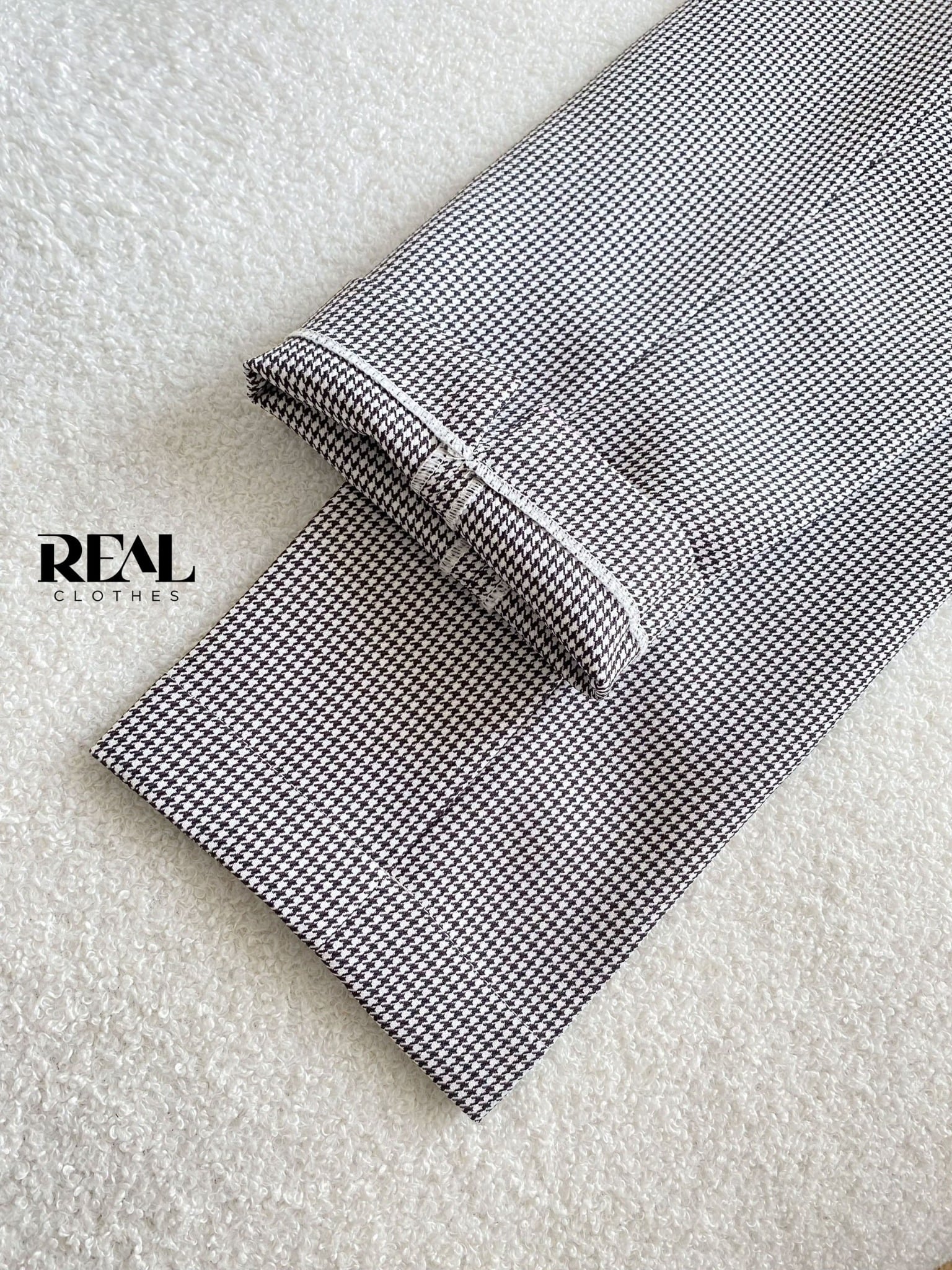 Quần lưng cao zigzag đen SALE