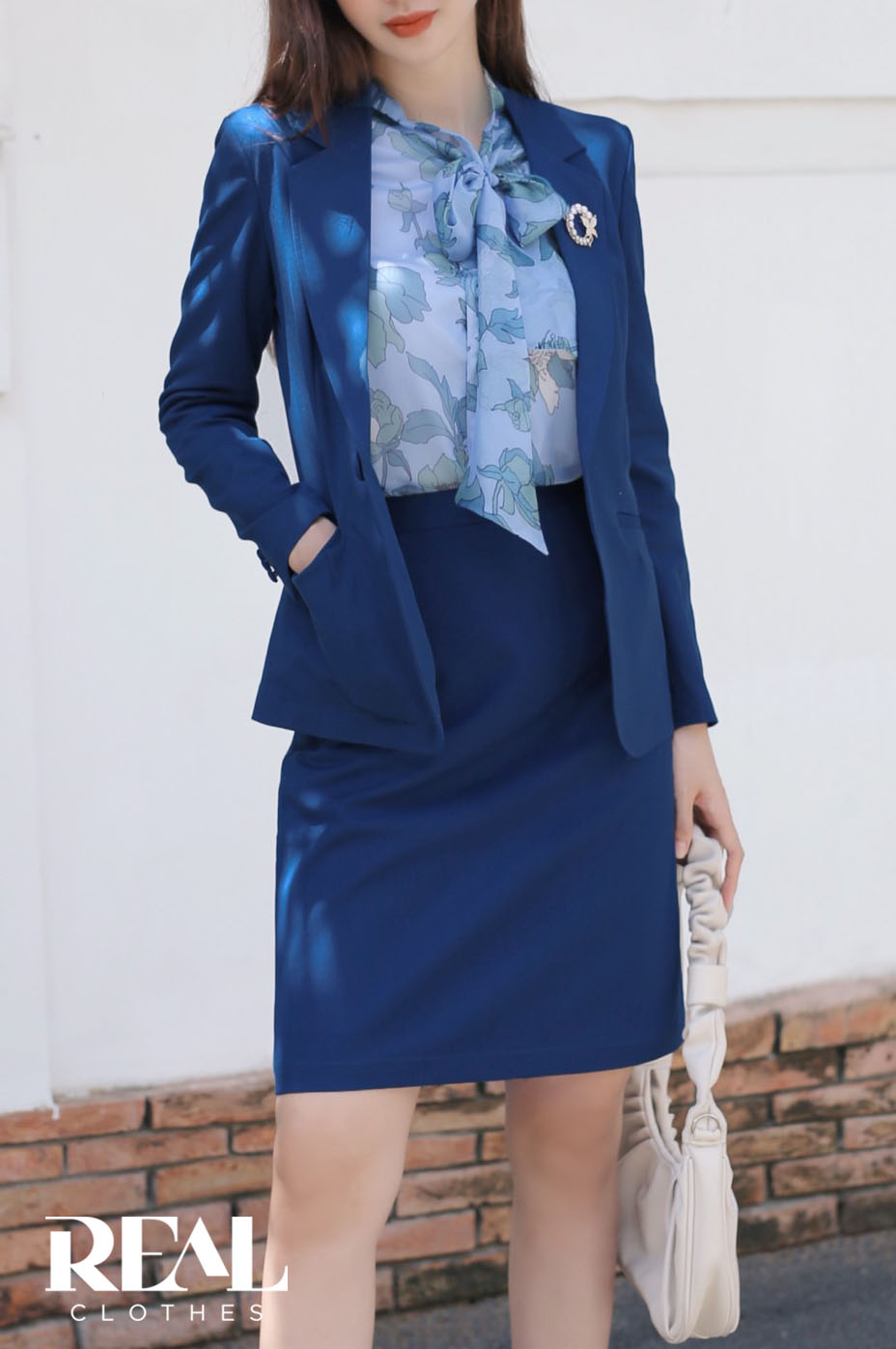 Blazer dài tay dài xanh cổ vịt