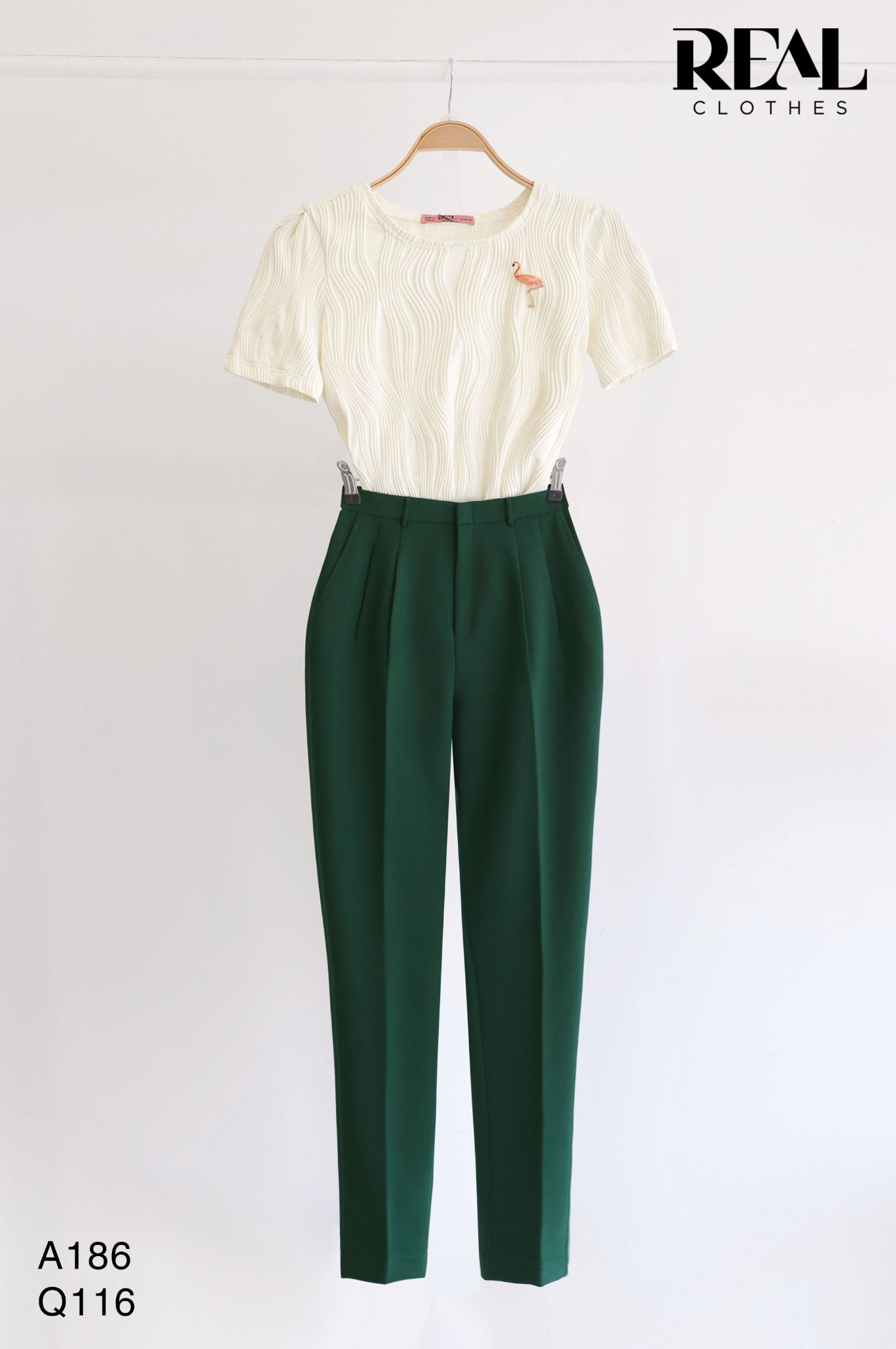 Cài áo hồng hạc