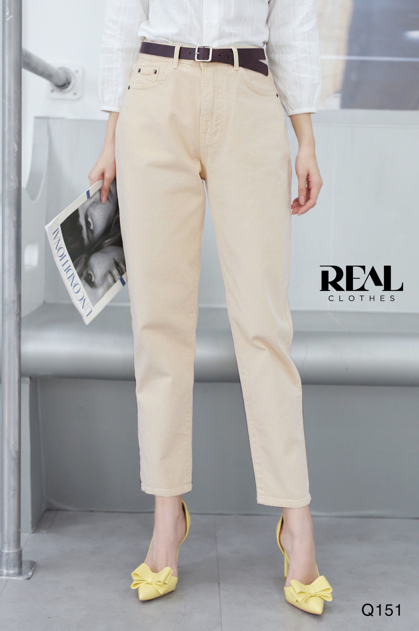 Quần Jeans baggy kem SALE