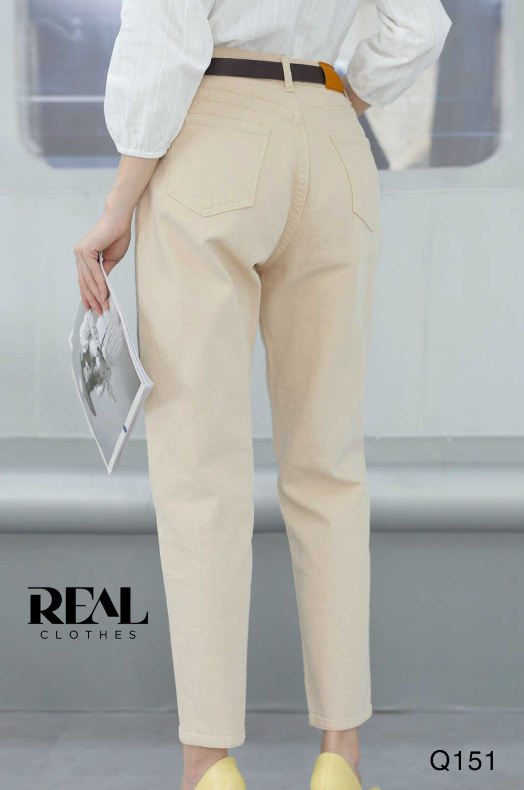 Quần Jeans baggy kem SALE