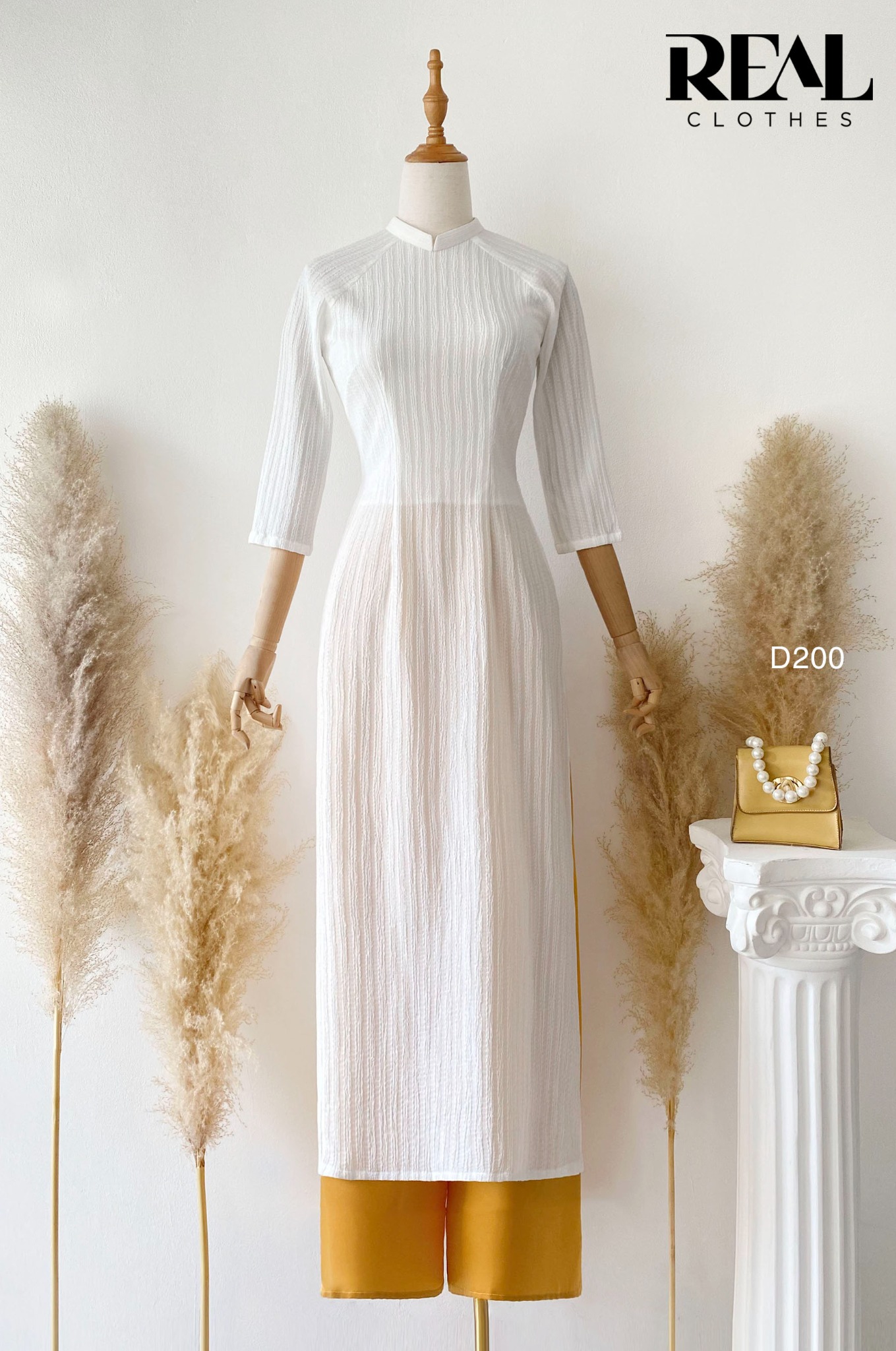 Áo dài truyền thống muse trắng SALE