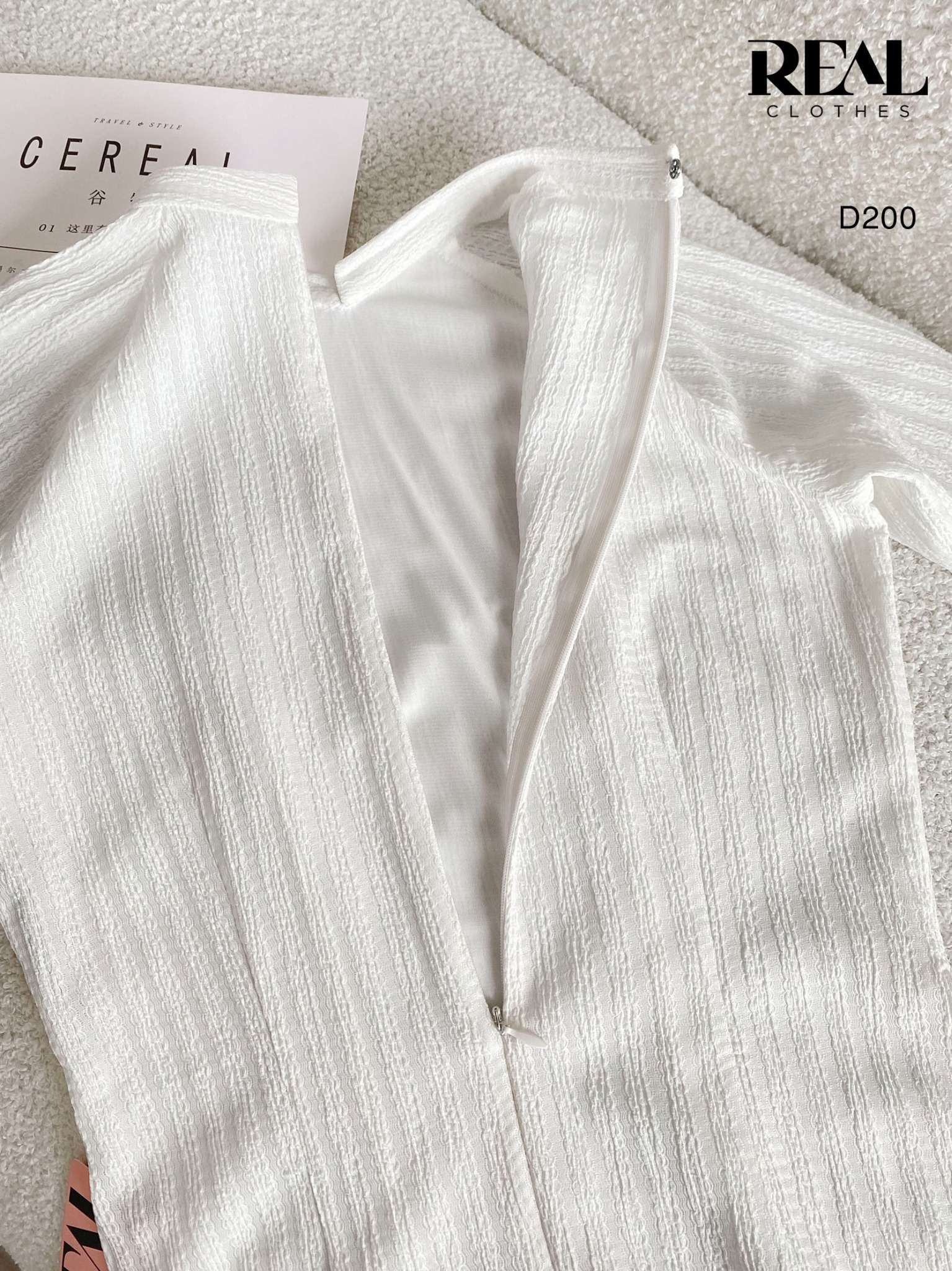 Áo dài truyền thống muse trắng SALE