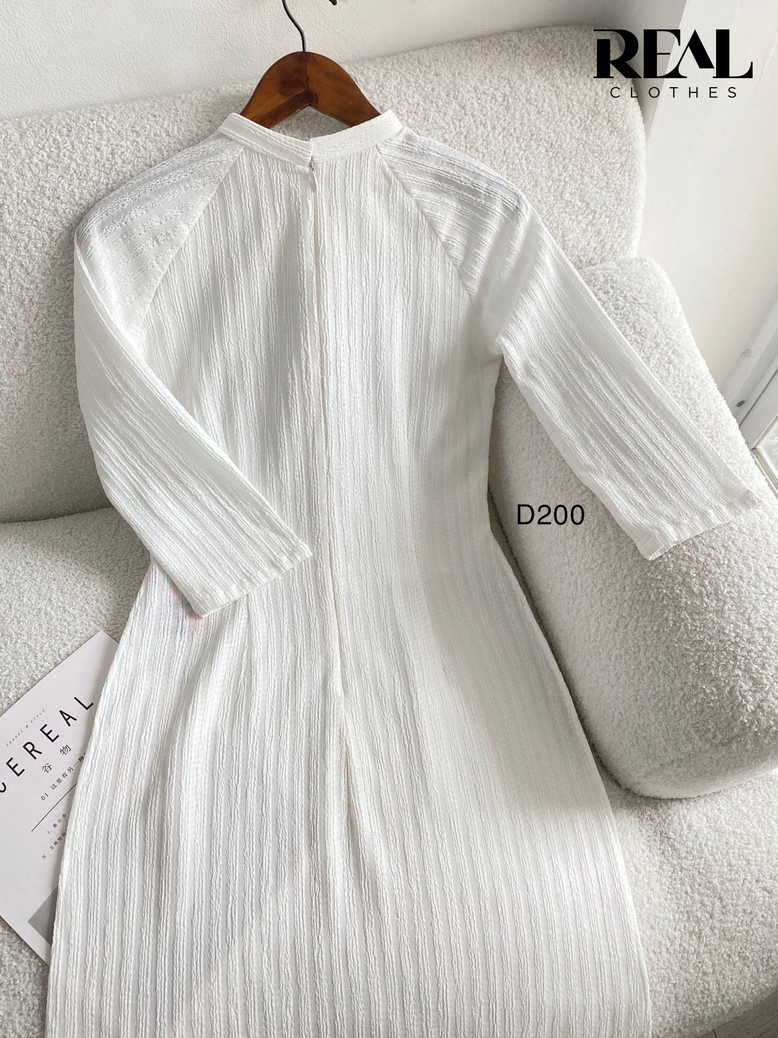 Áo dài truyền thống muse trắng SALE