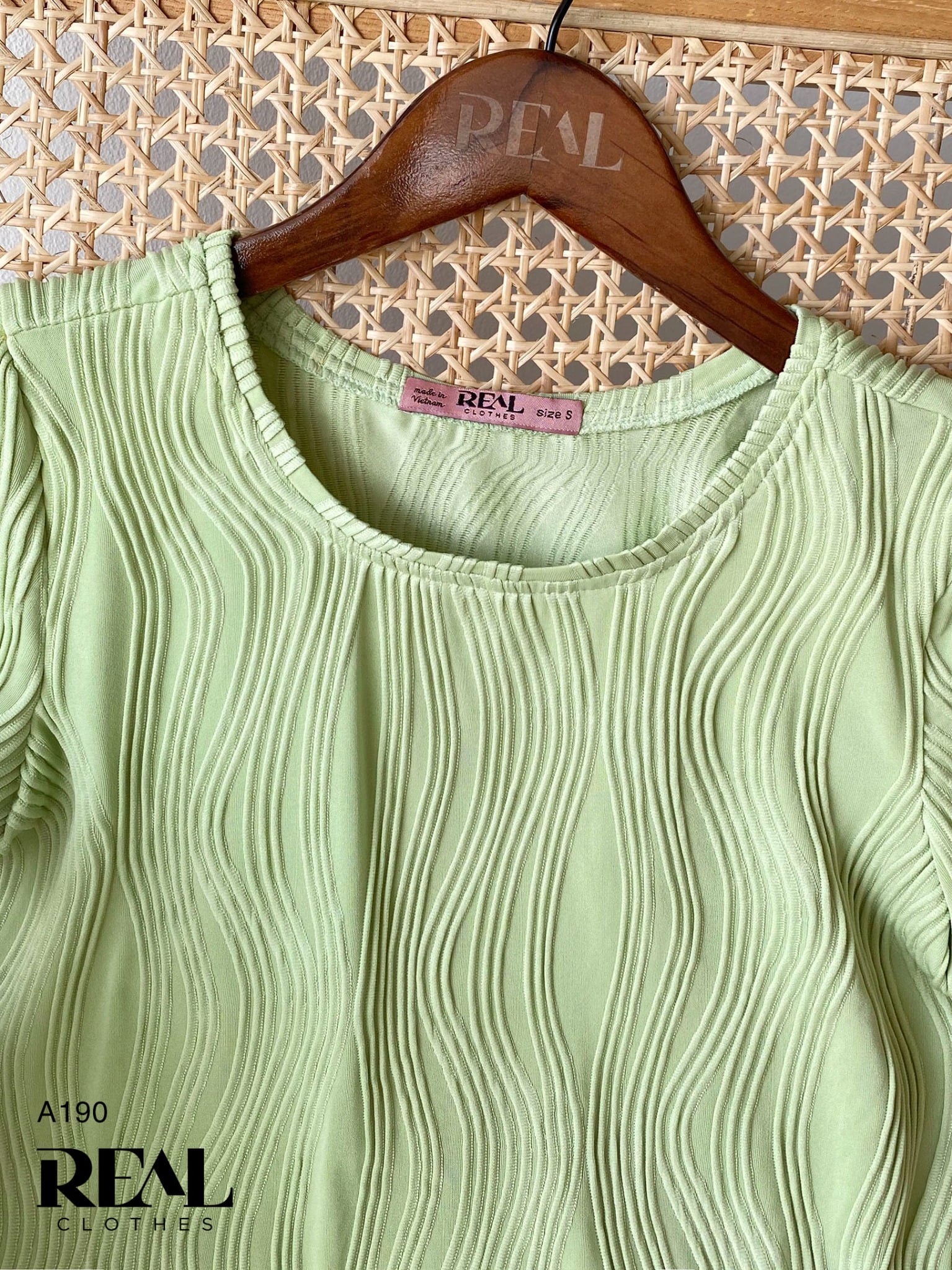 Áo Sophia cốm FINAL SALE - size XS