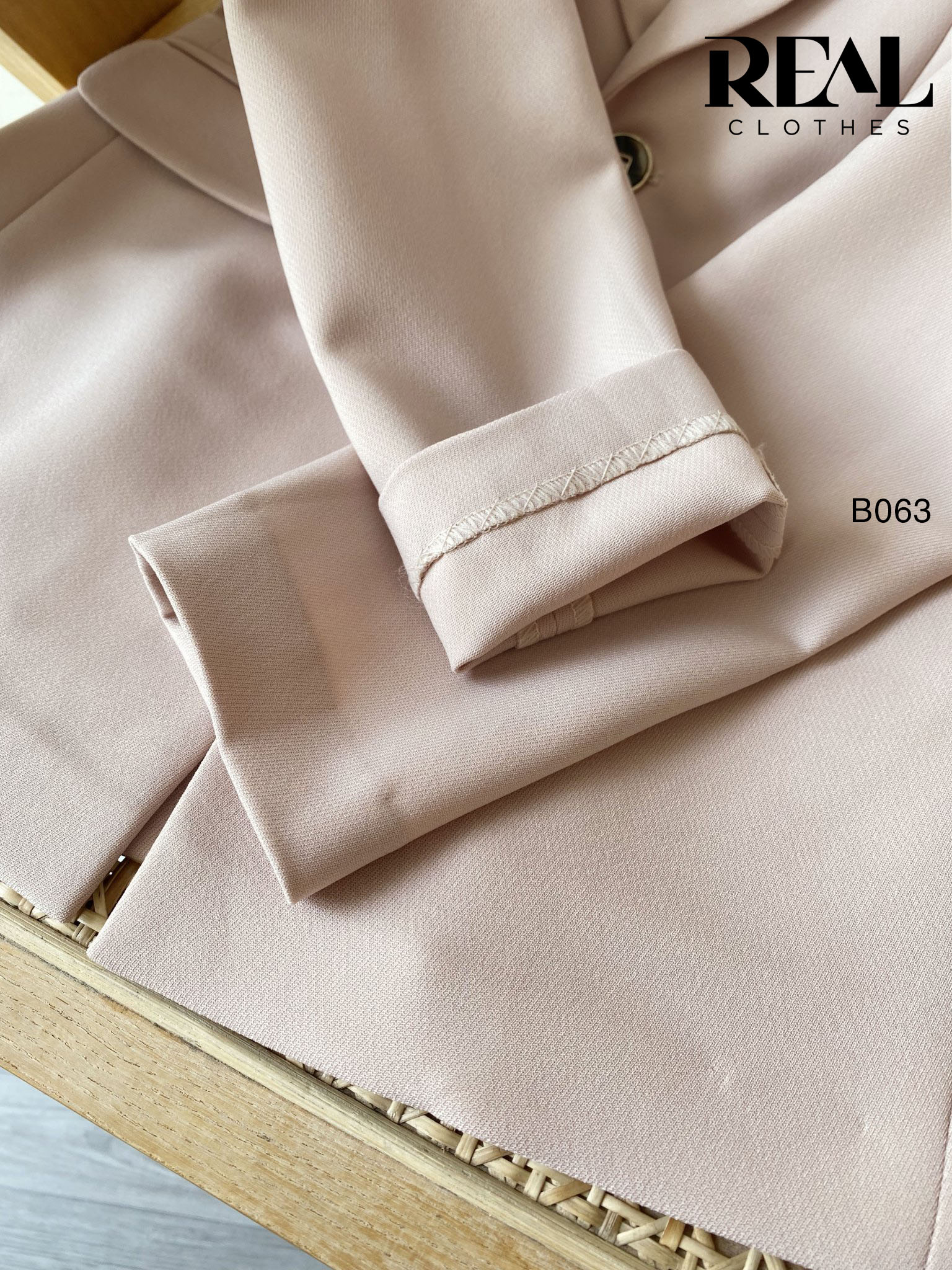 Blazer Clara cindy nude