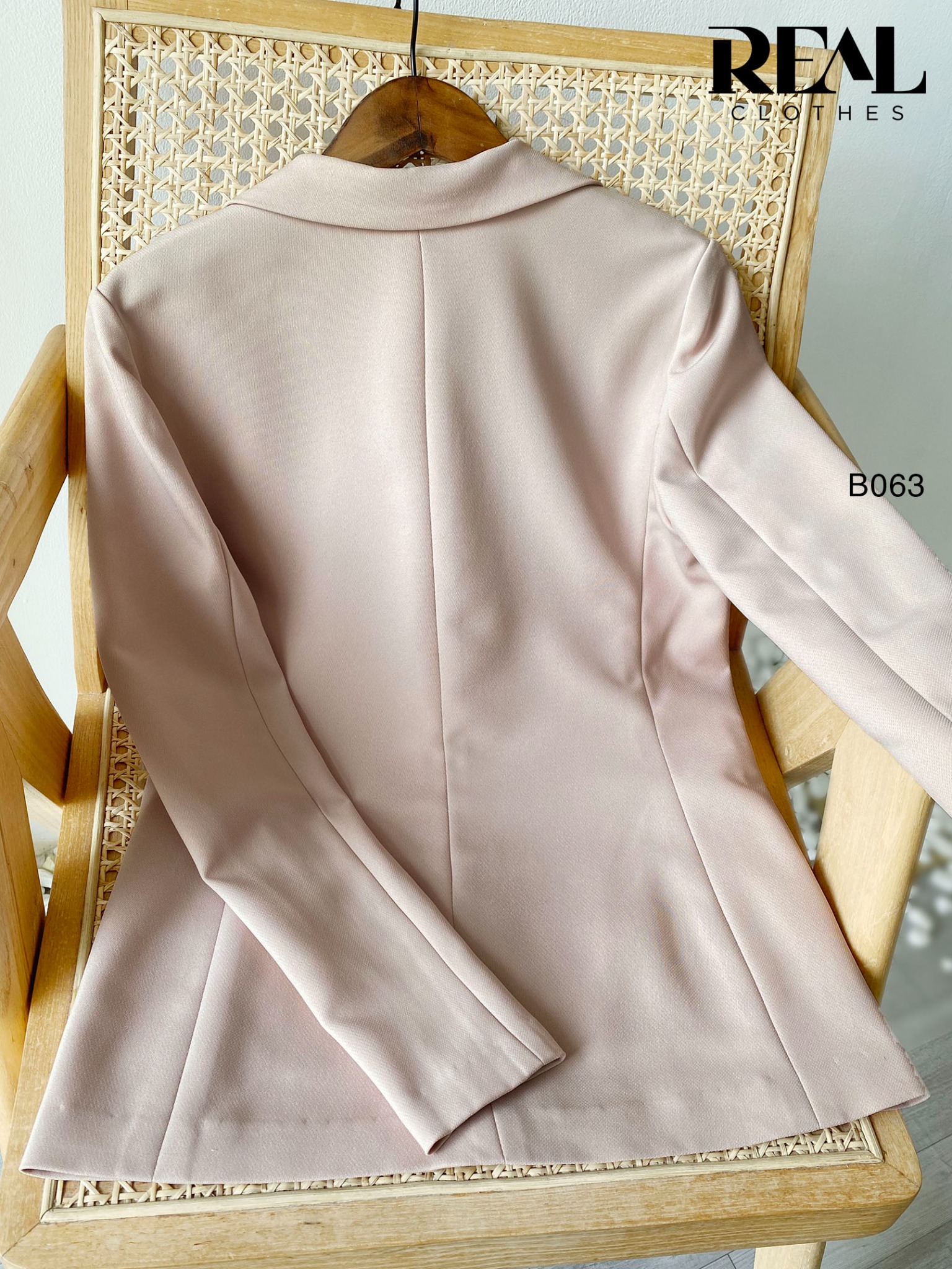 Blazer Clara cindy nude