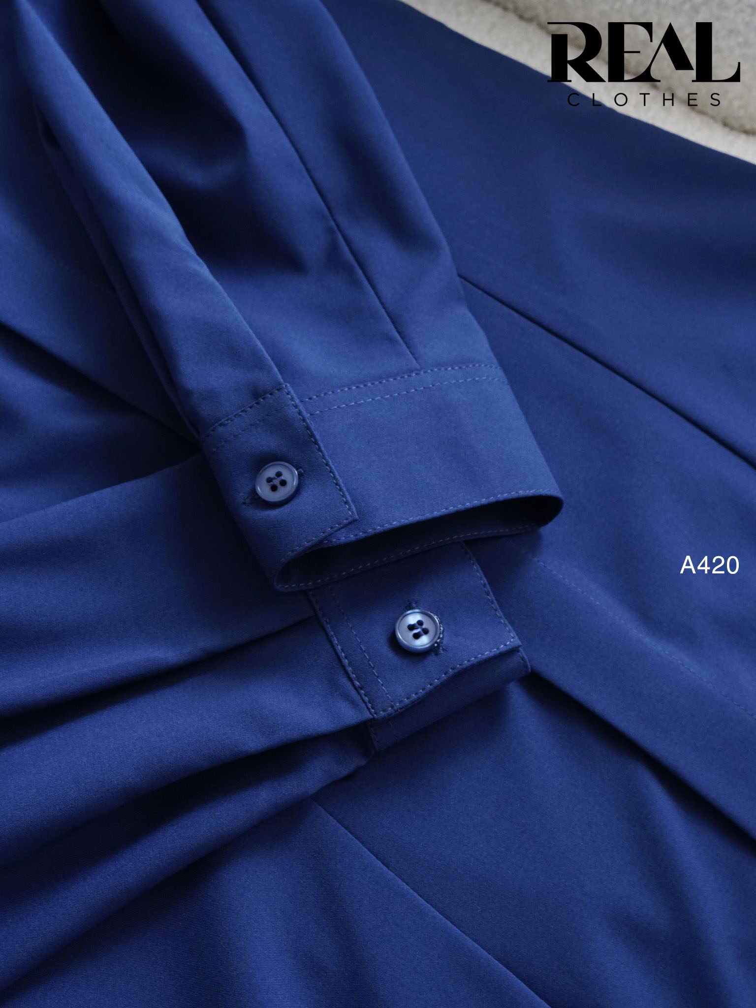 Sơ mi chít eo nano navy SALE - size S