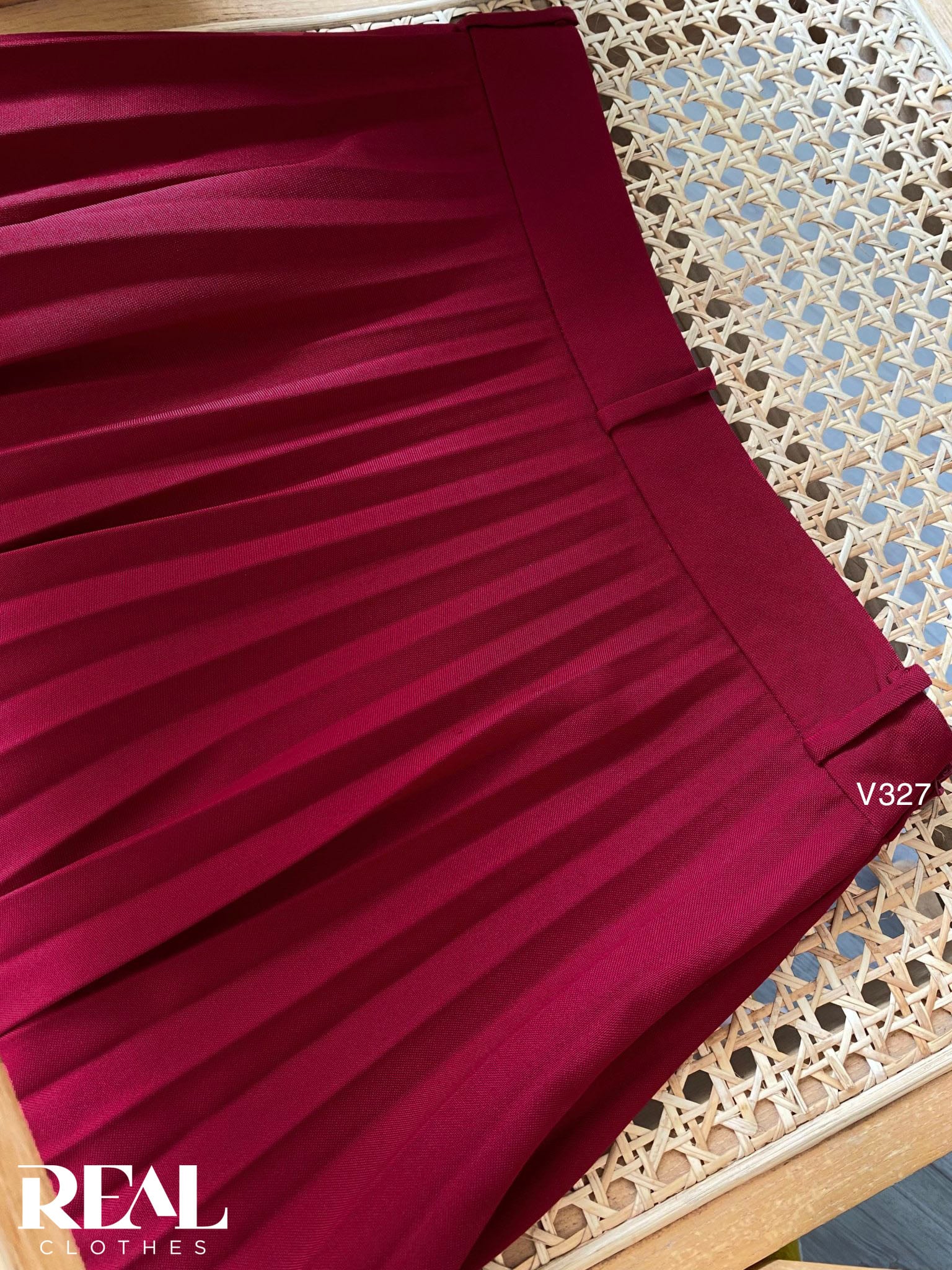 Váy rẻ quạt đỏ FINAL SALE