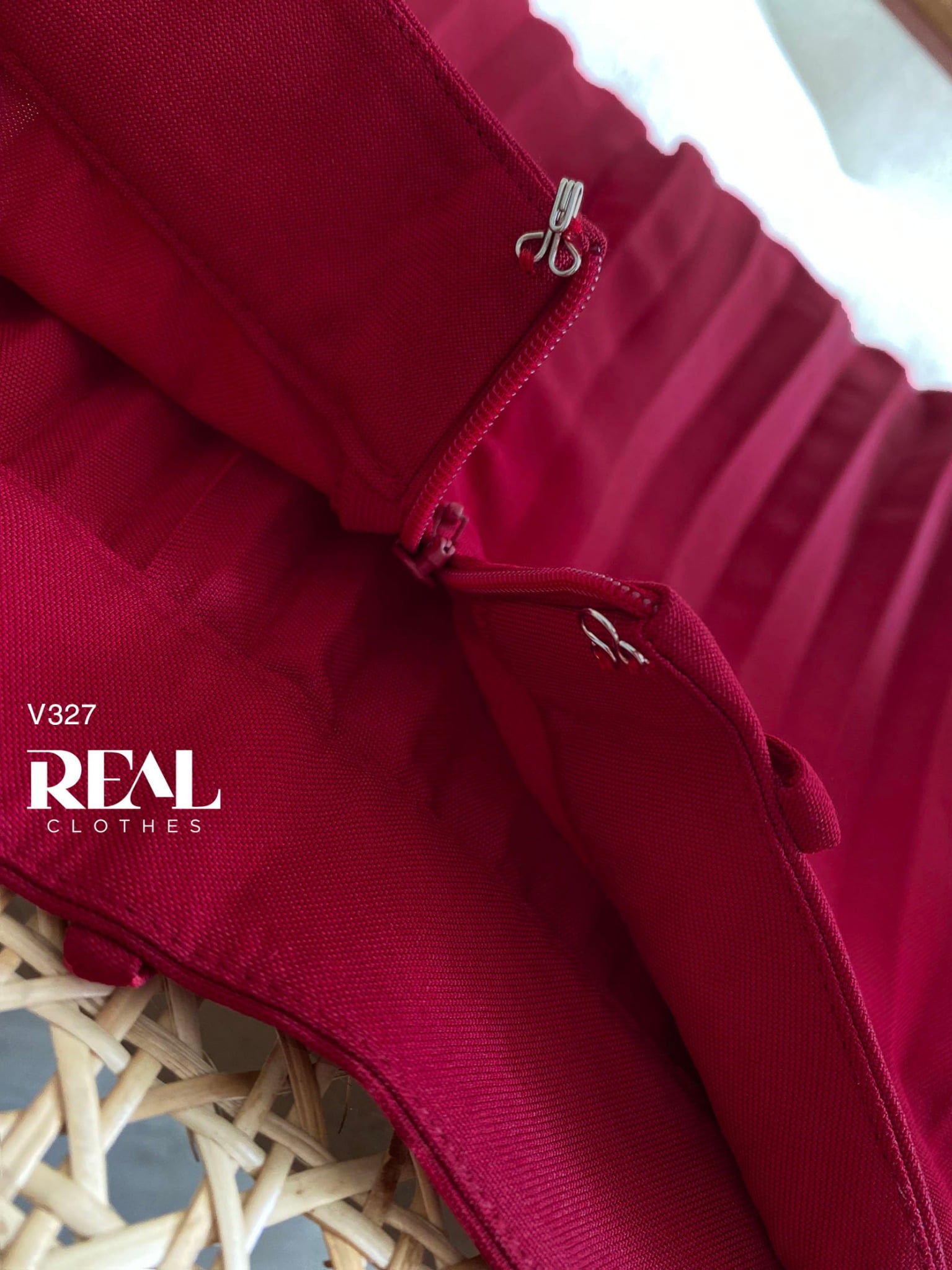 Váy rẻ quạt đỏ FINAL SALE