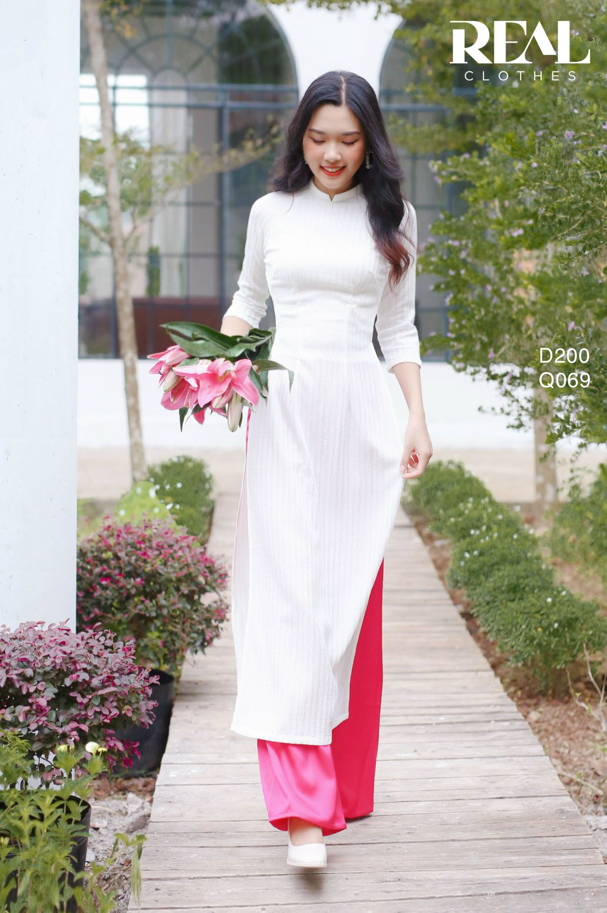 Áo dài truyền thống muse trắng SALE