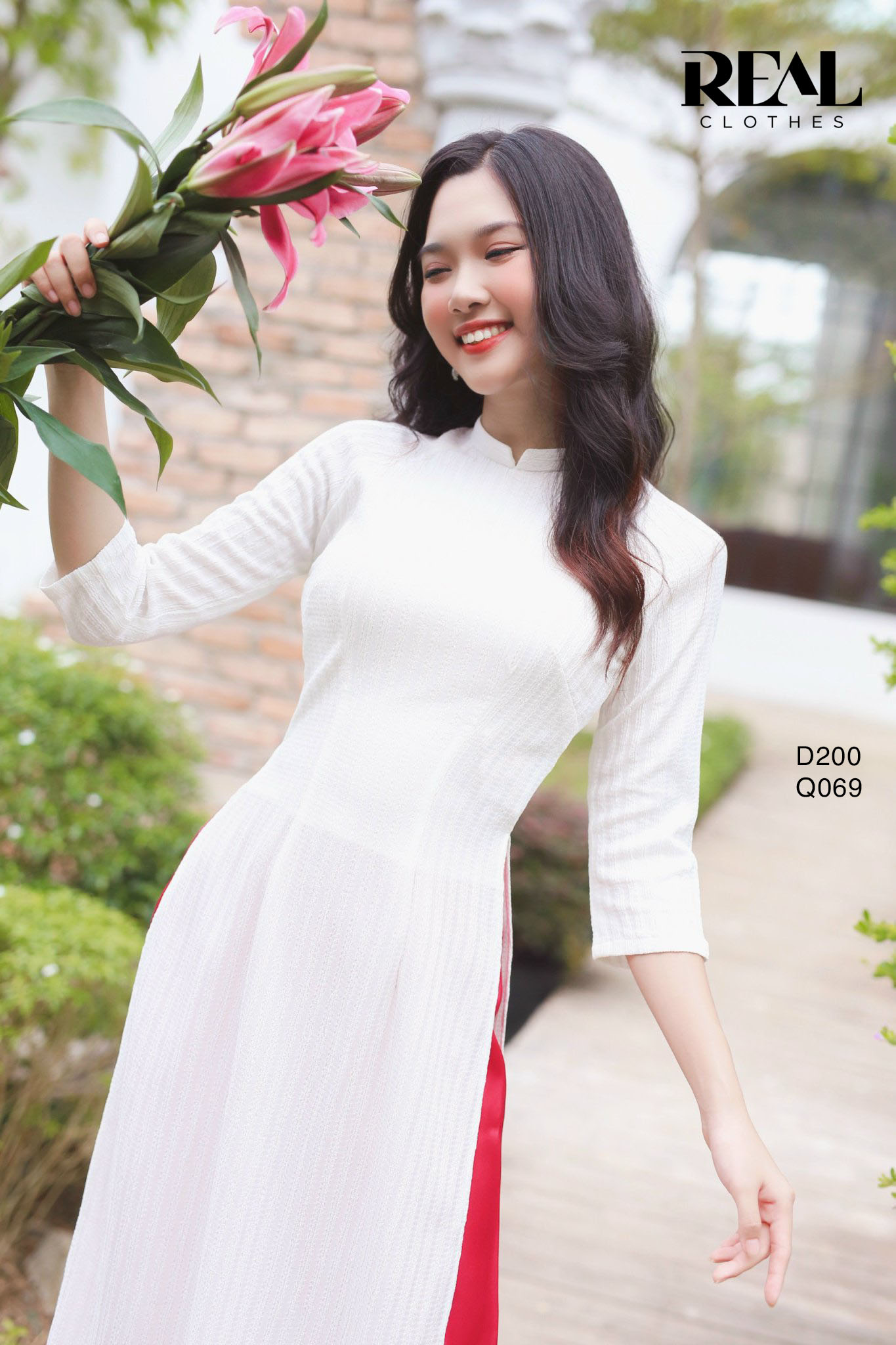 Áo dài truyền thống muse trắng SALE