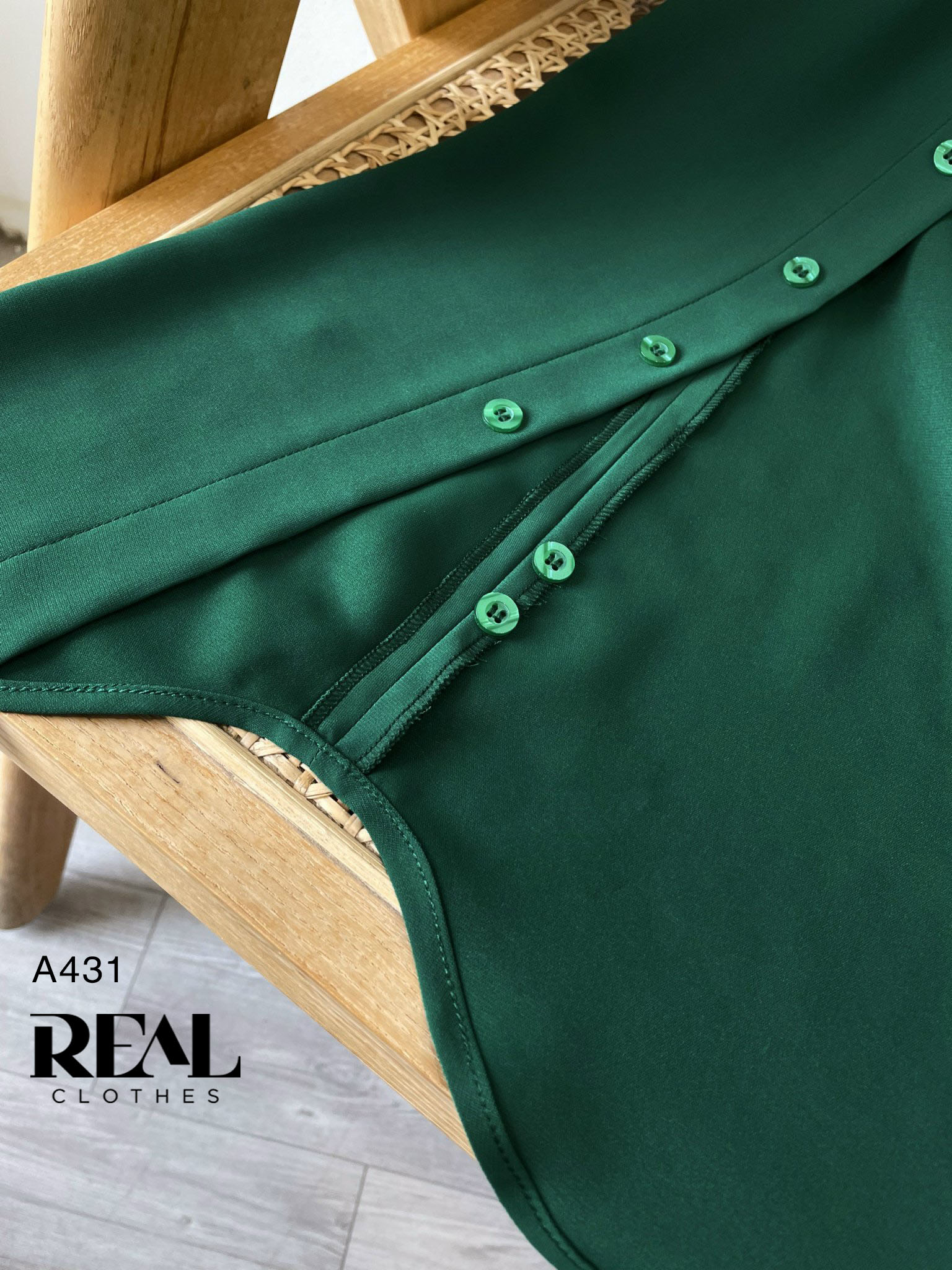 Sơ mi cổ mềm xanh lá MỚI