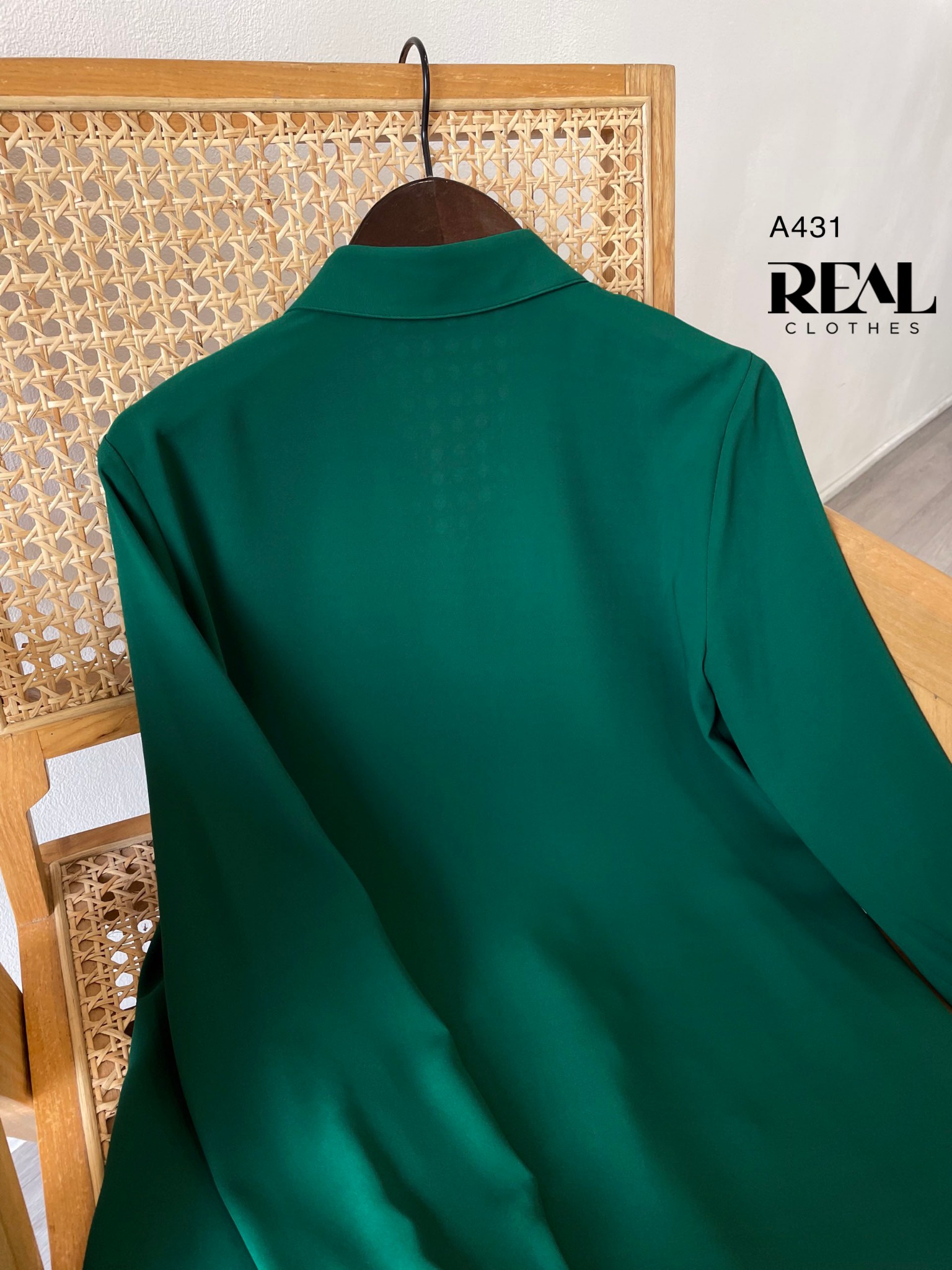 Sơ mi cổ mềm xanh lá MỚI