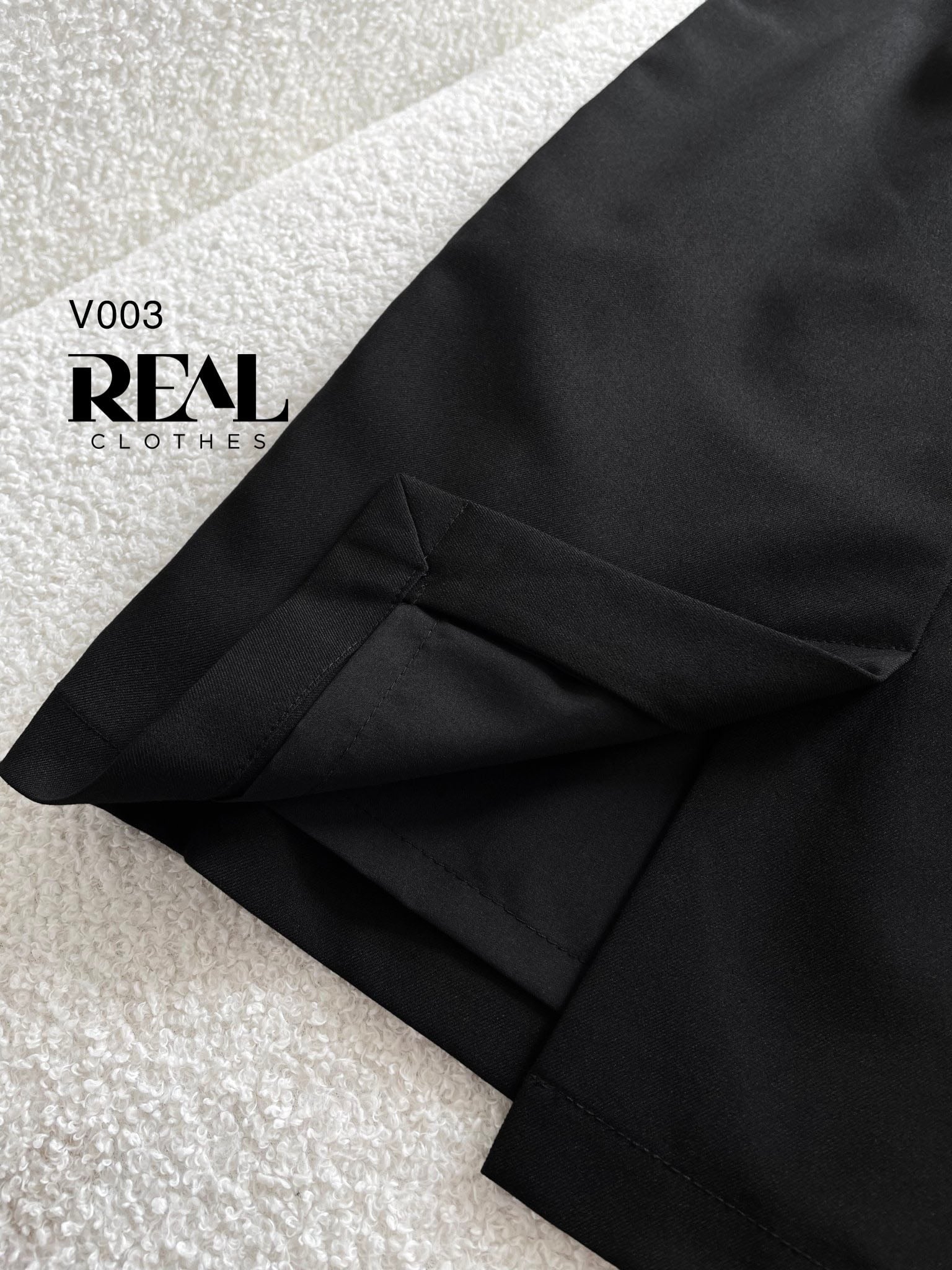 Bút chì xẻ sau đen