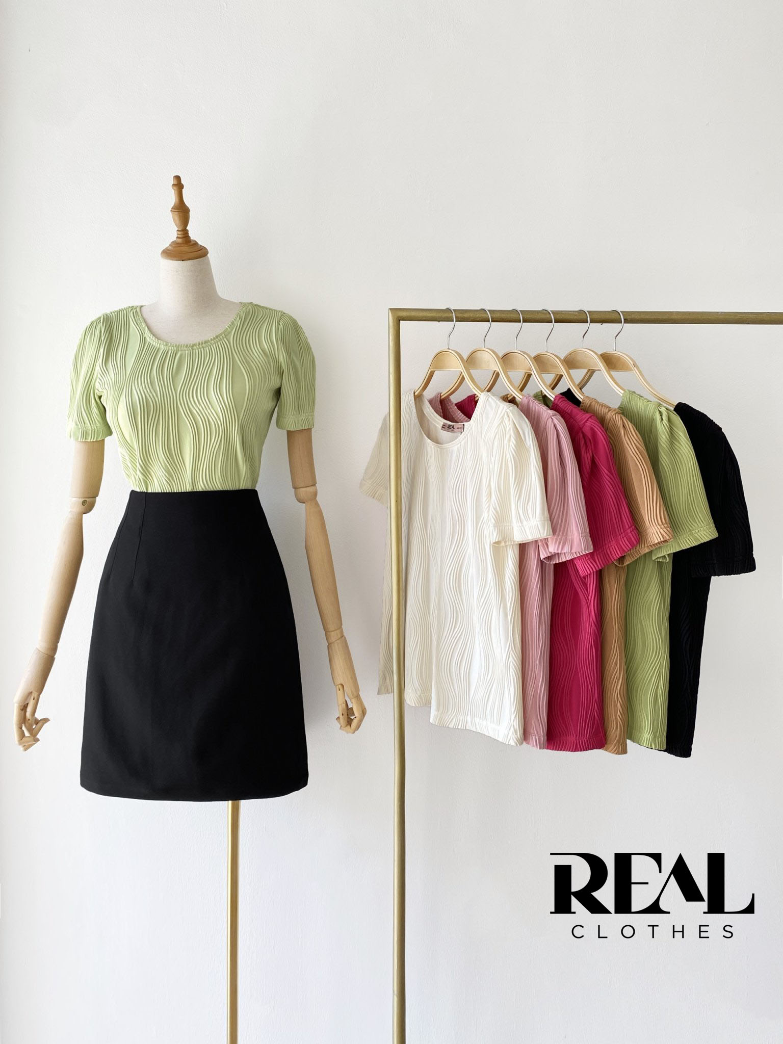 Áo Sophia bơ FINAL SALE - size XS