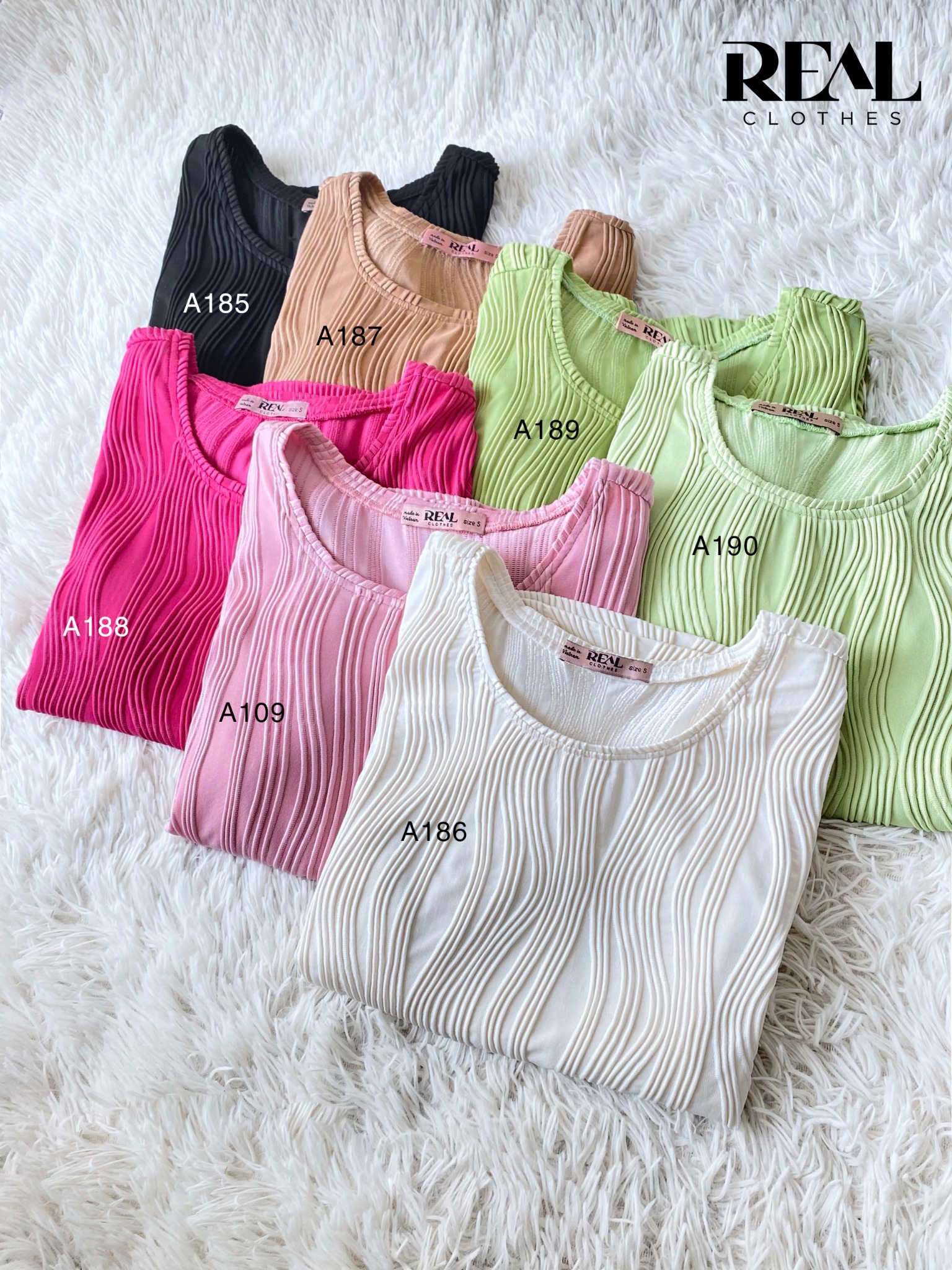 Áo Sophia cốm FINAL SALE - size XS