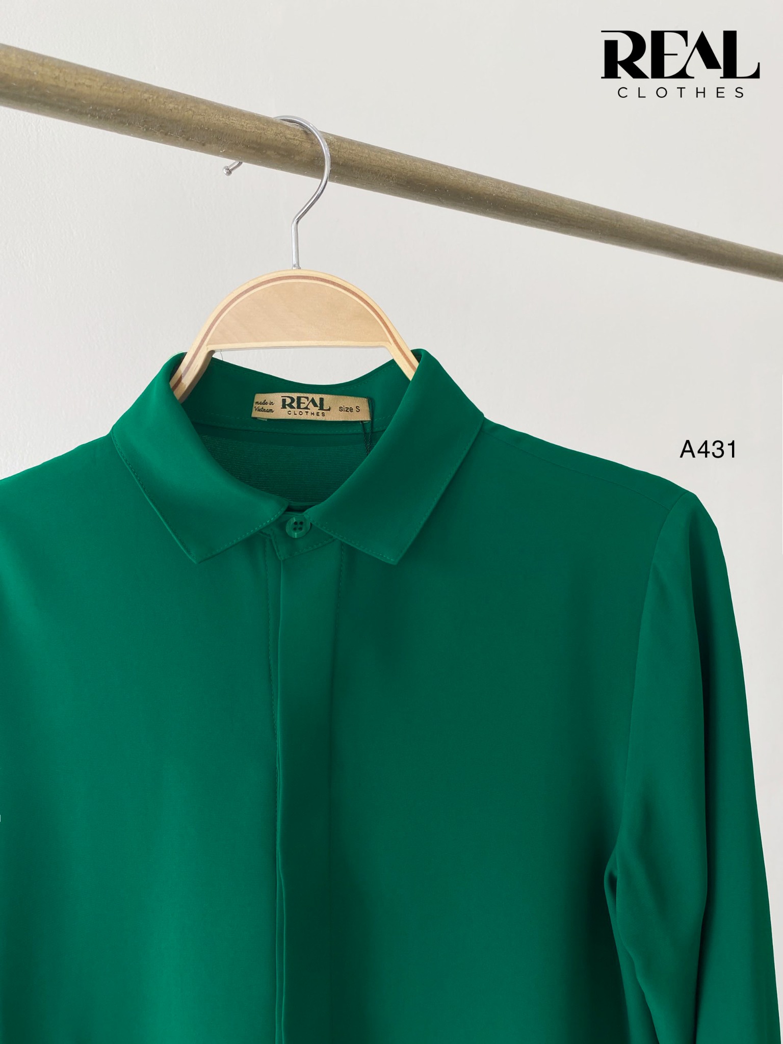 Sơ mi cổ mềm xanh lá MỚI