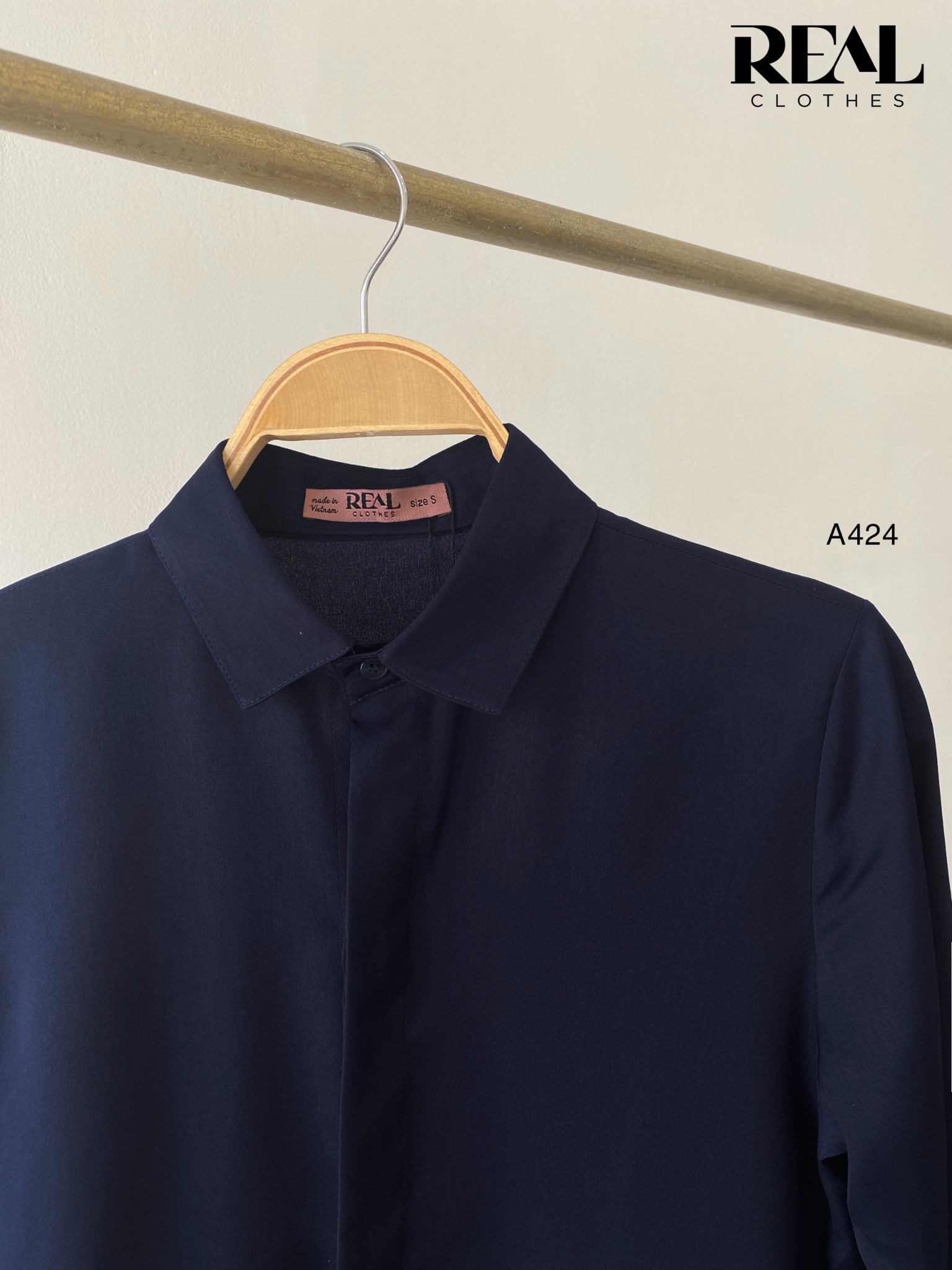 Sơ mi cổ mềm xanh đen