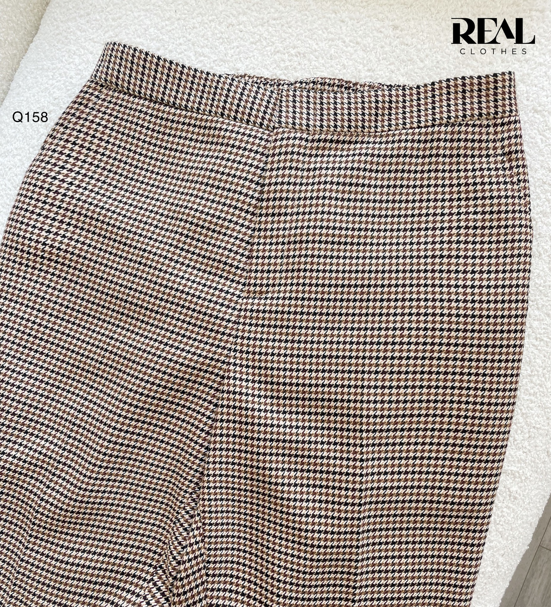 Quần lưng thun zigzag nâu nhạt SALE - size XS