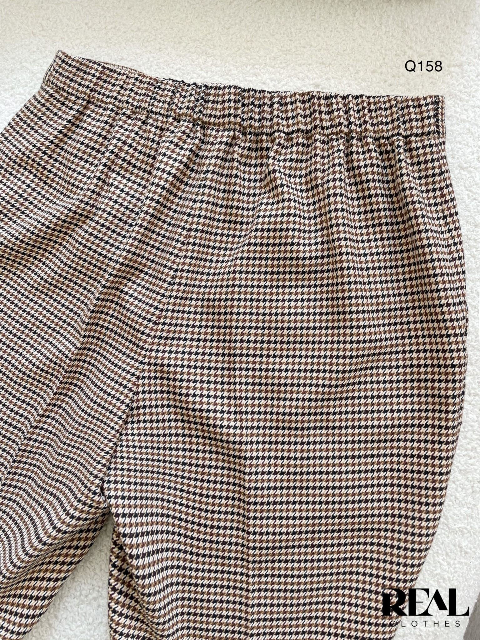 Quần lưng thun zigzag nâu nhạt SALE - size XS