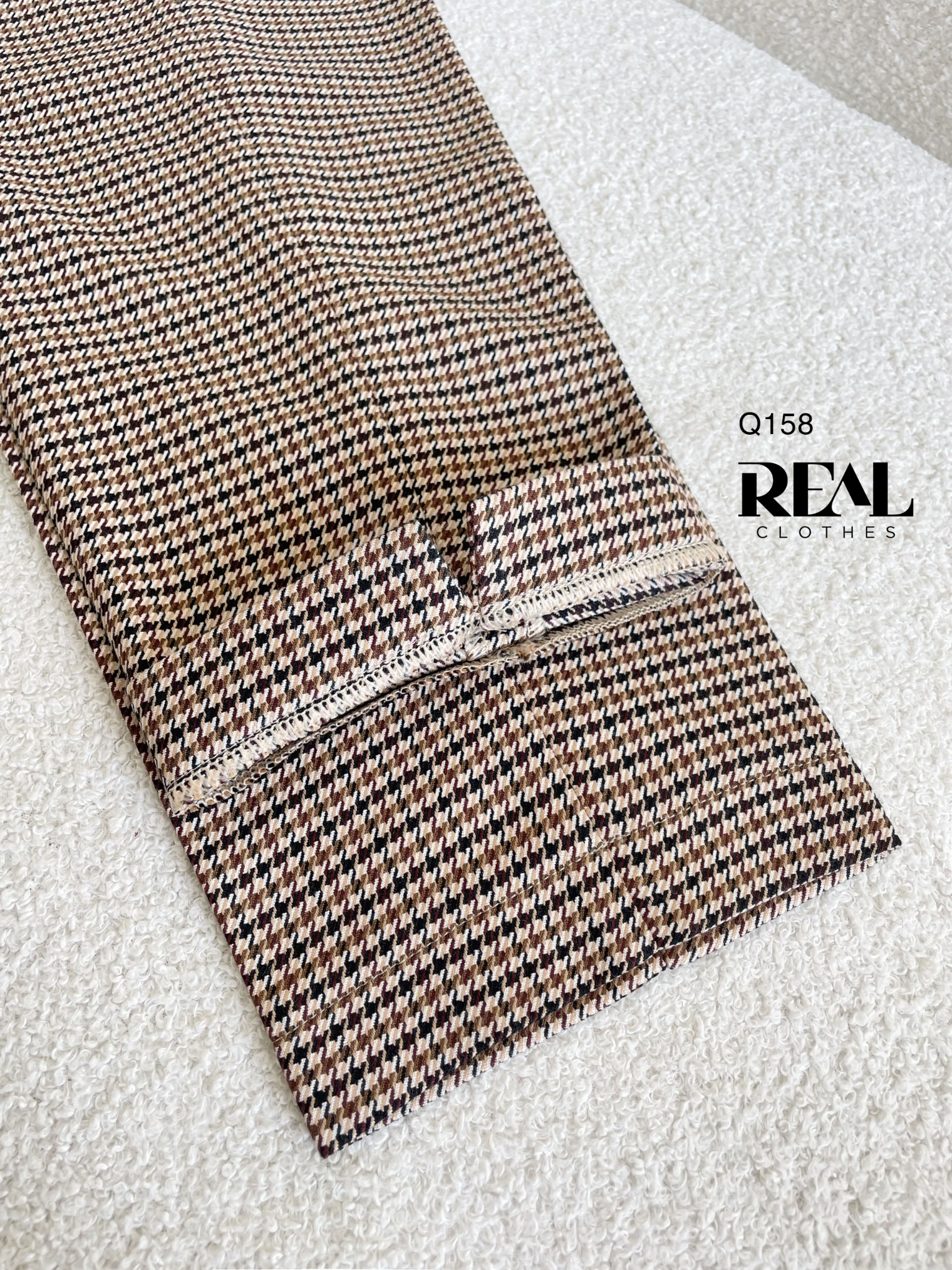 Quần lưng thun zigzag nâu nhạt SALE - size XS