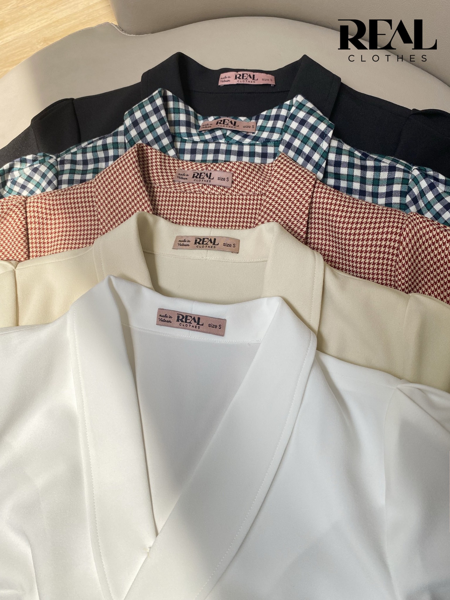 Áo Emma caro xanh SALE - size XS