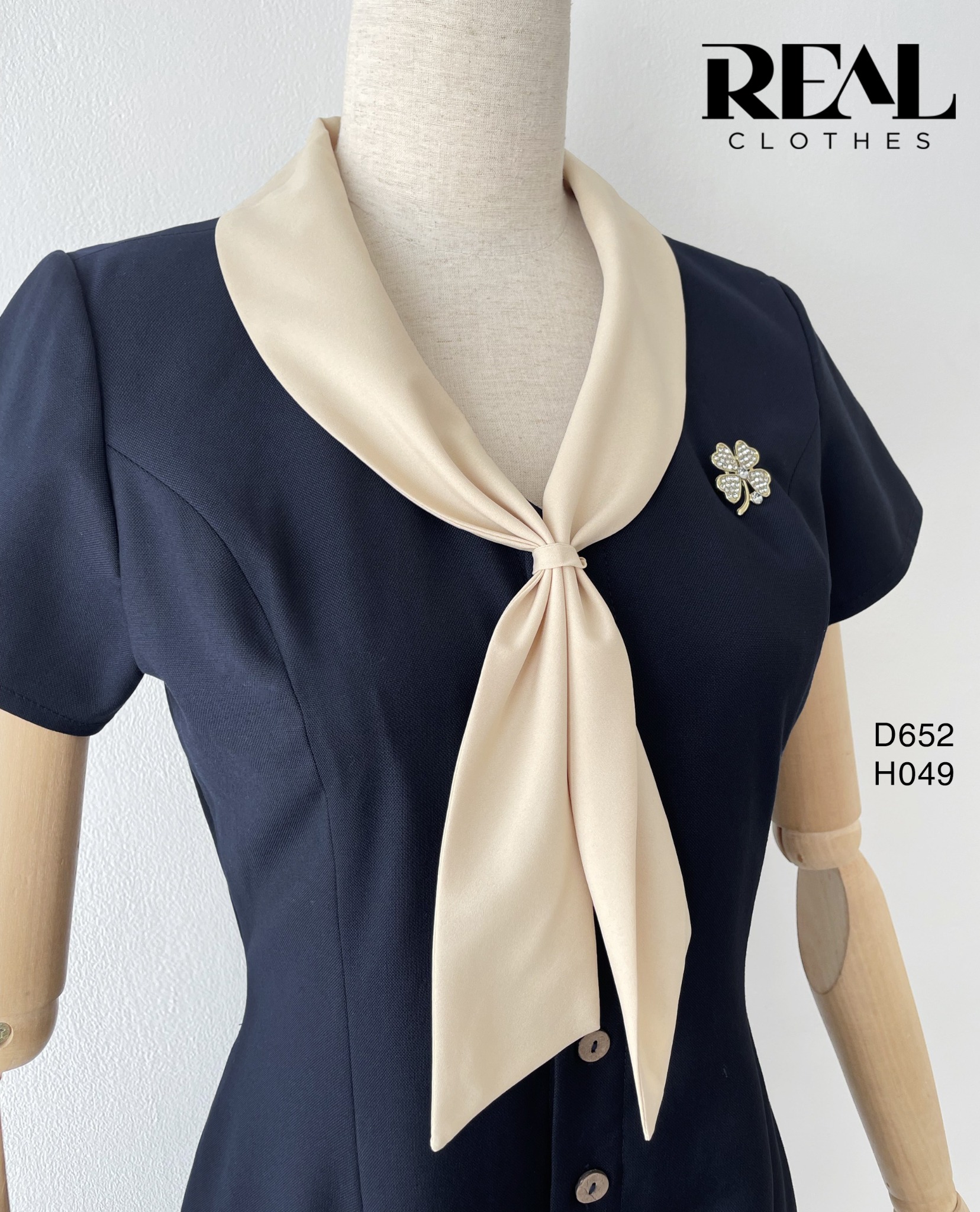 Cài áo cỏ 4 lá trắng bạc LỚN