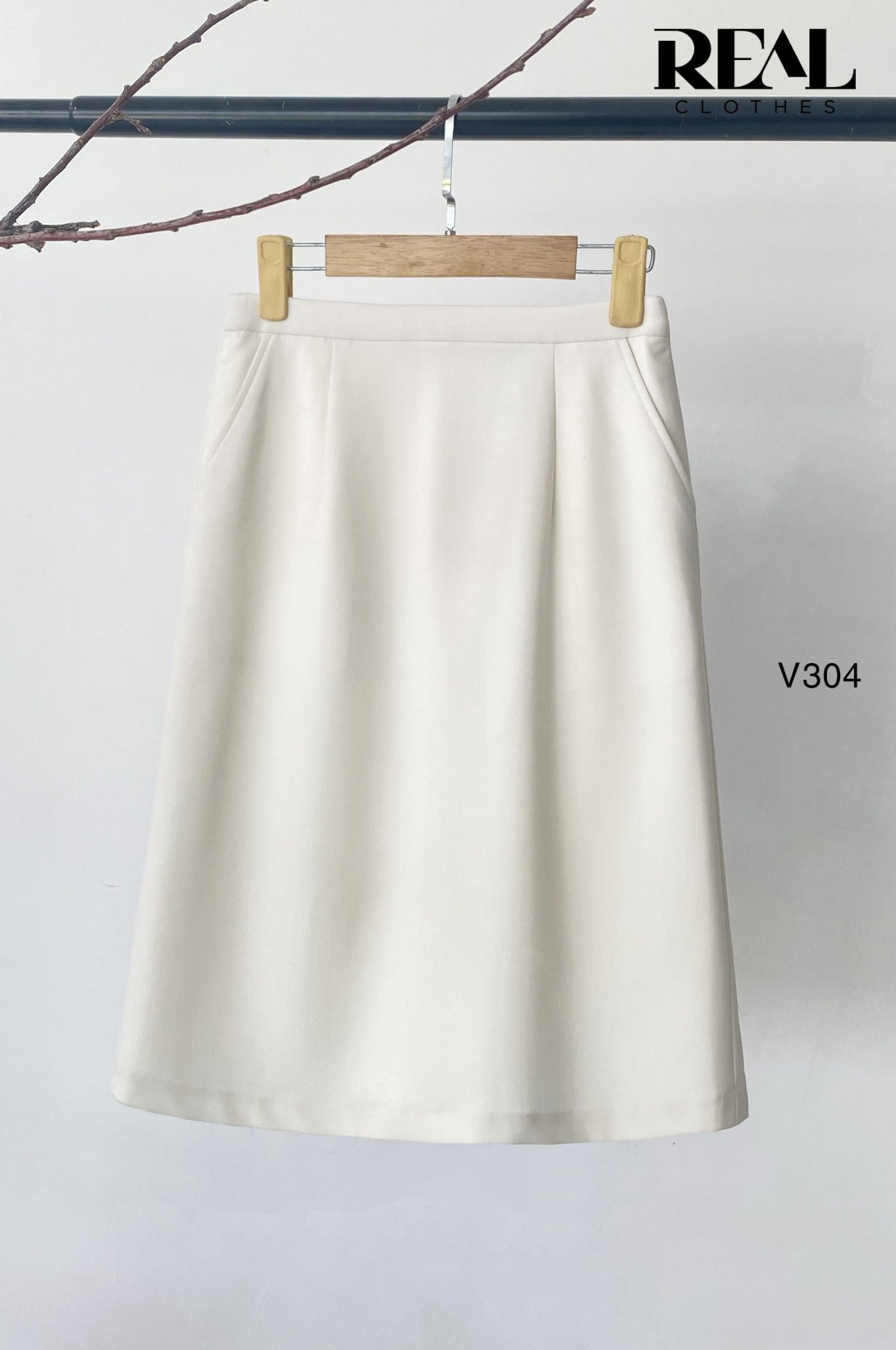 Váy Japan trắng kem SALE