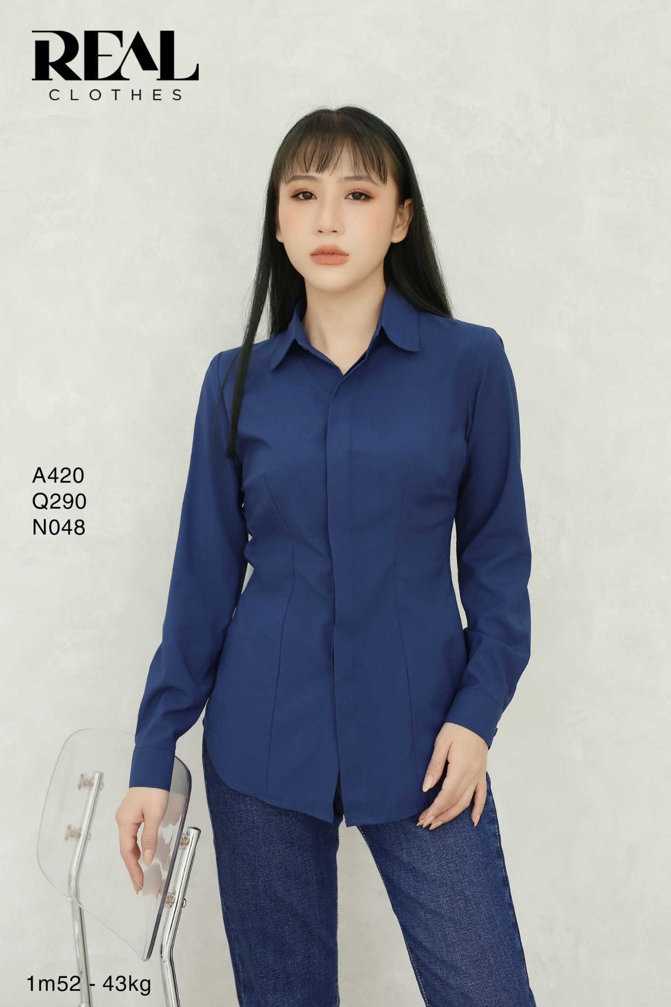 Sơ mi chít eo nano navy SALE - size S