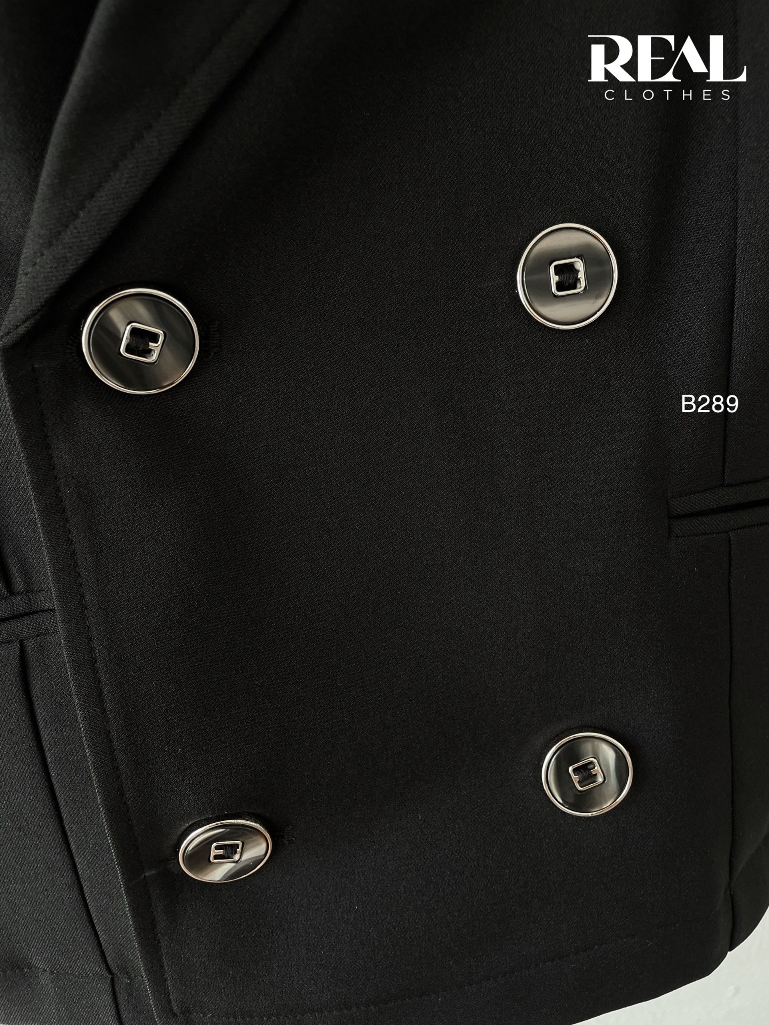 Blazer croptop đen SALE - size XS