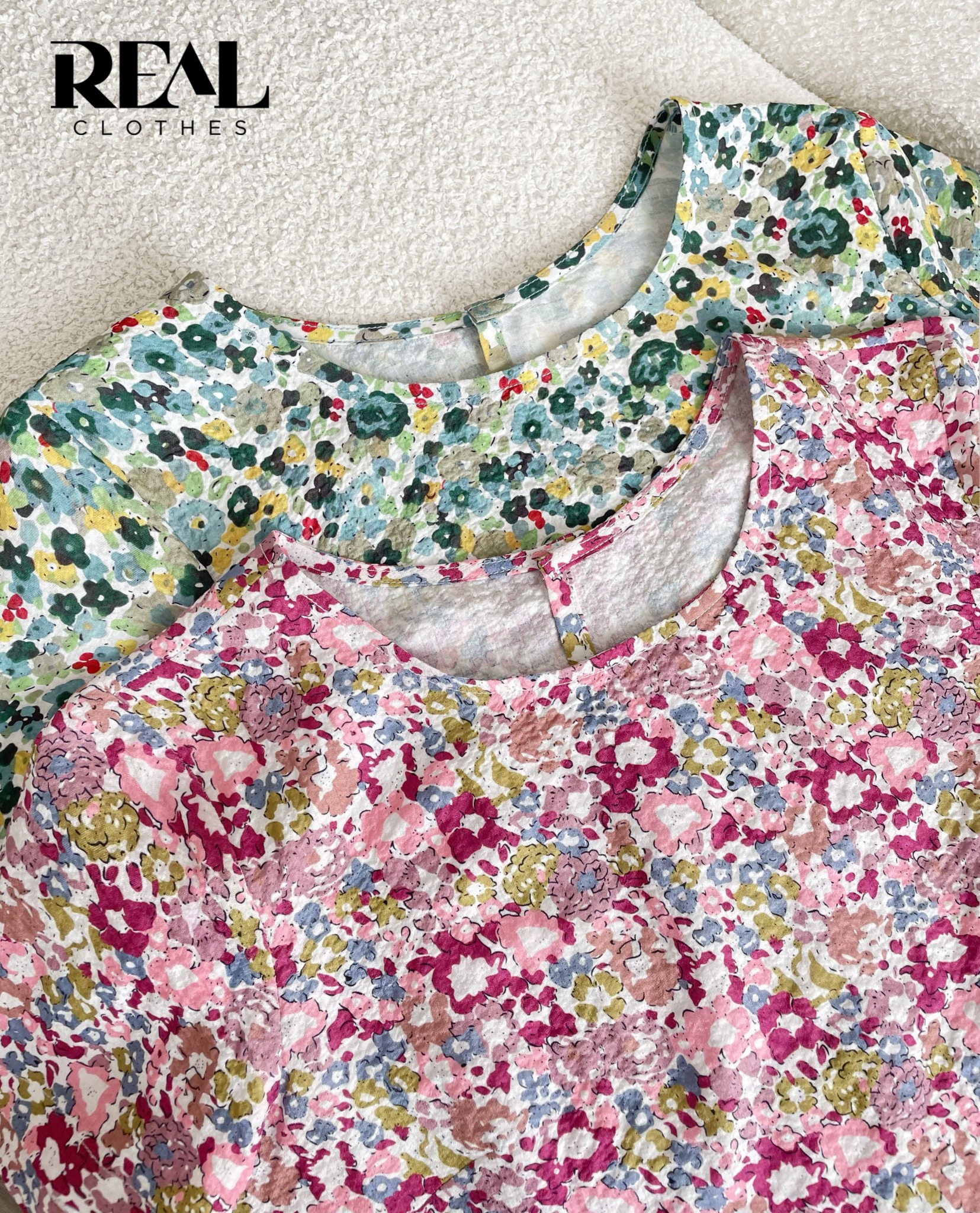 Áo croptop hoa hồng SALE - size XS