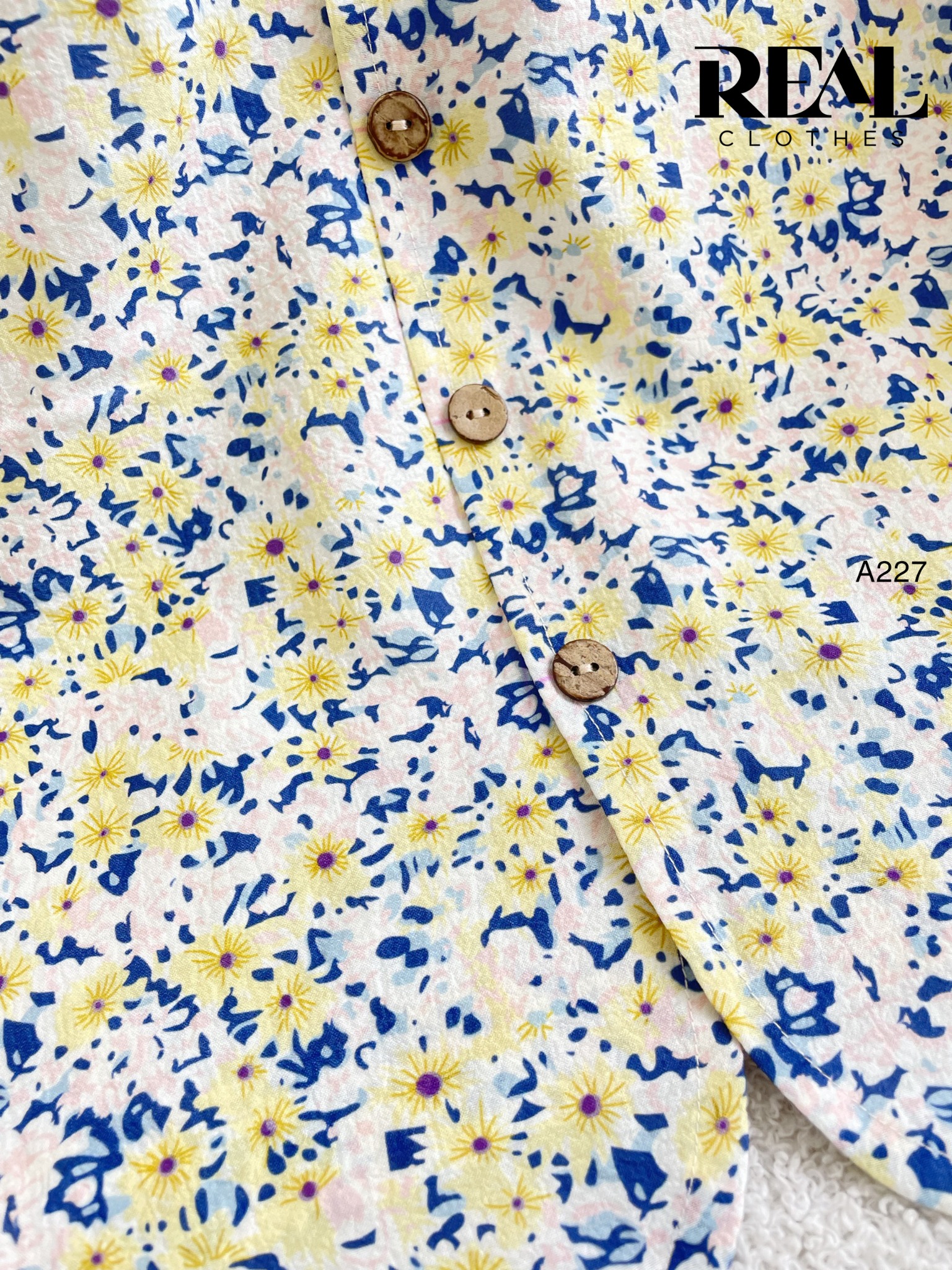 Áo croptop hoa vàng SALE