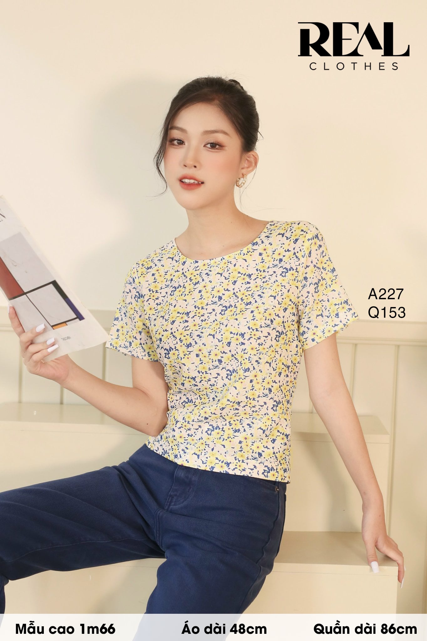 Áo croptop hoa vàng SALE