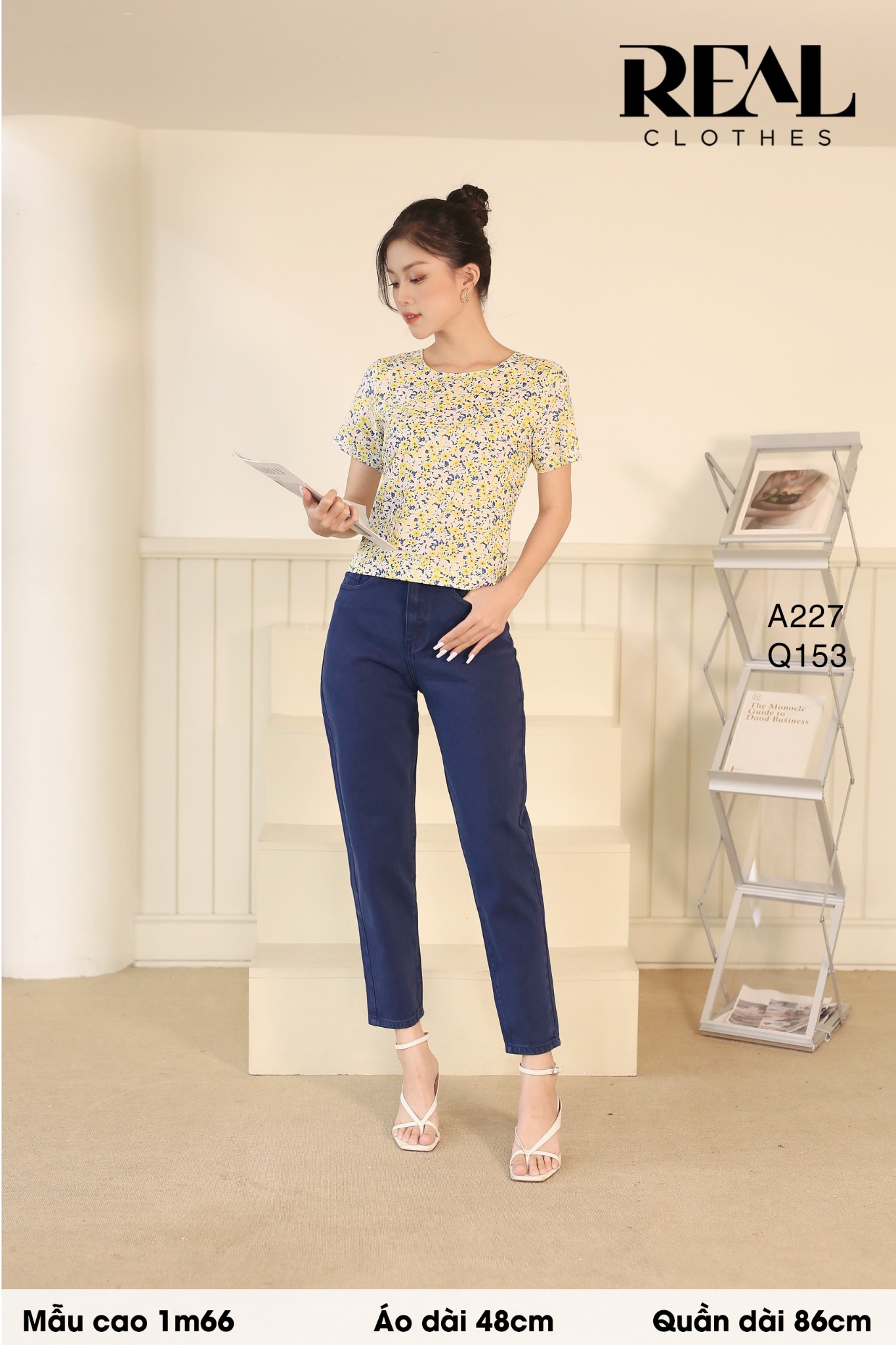 Áo croptop hoa vàng SALE