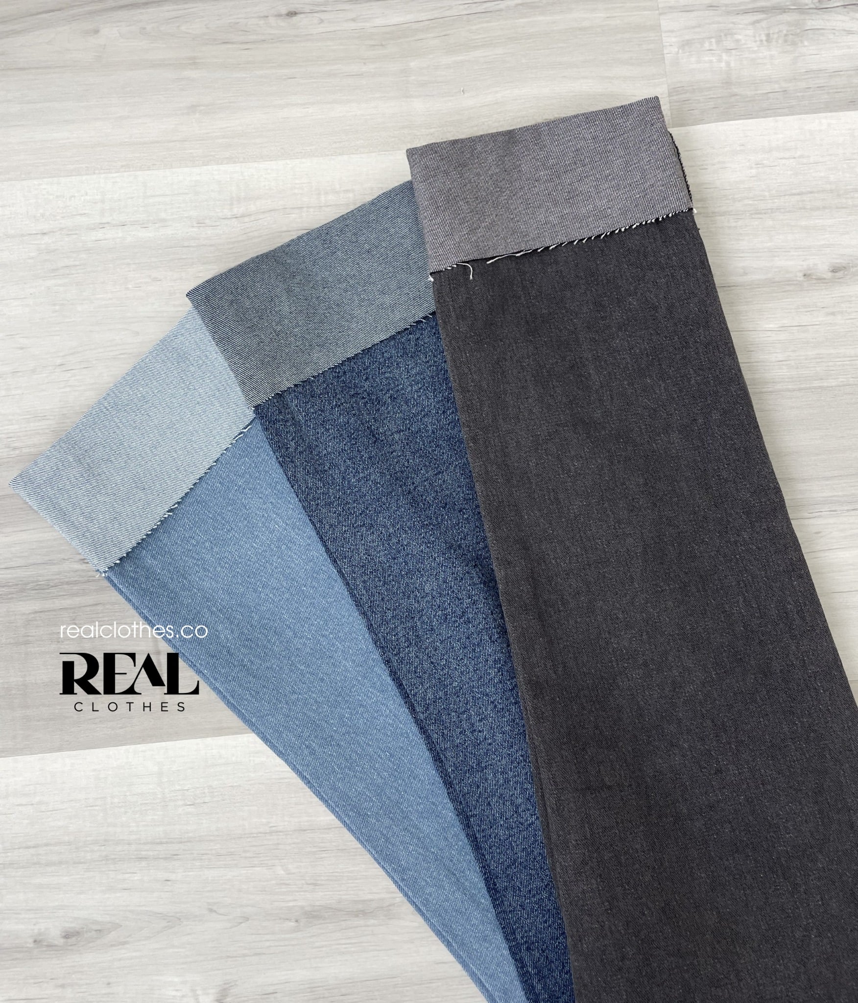 Quần Jeans lật lai xanh đậm - size XS