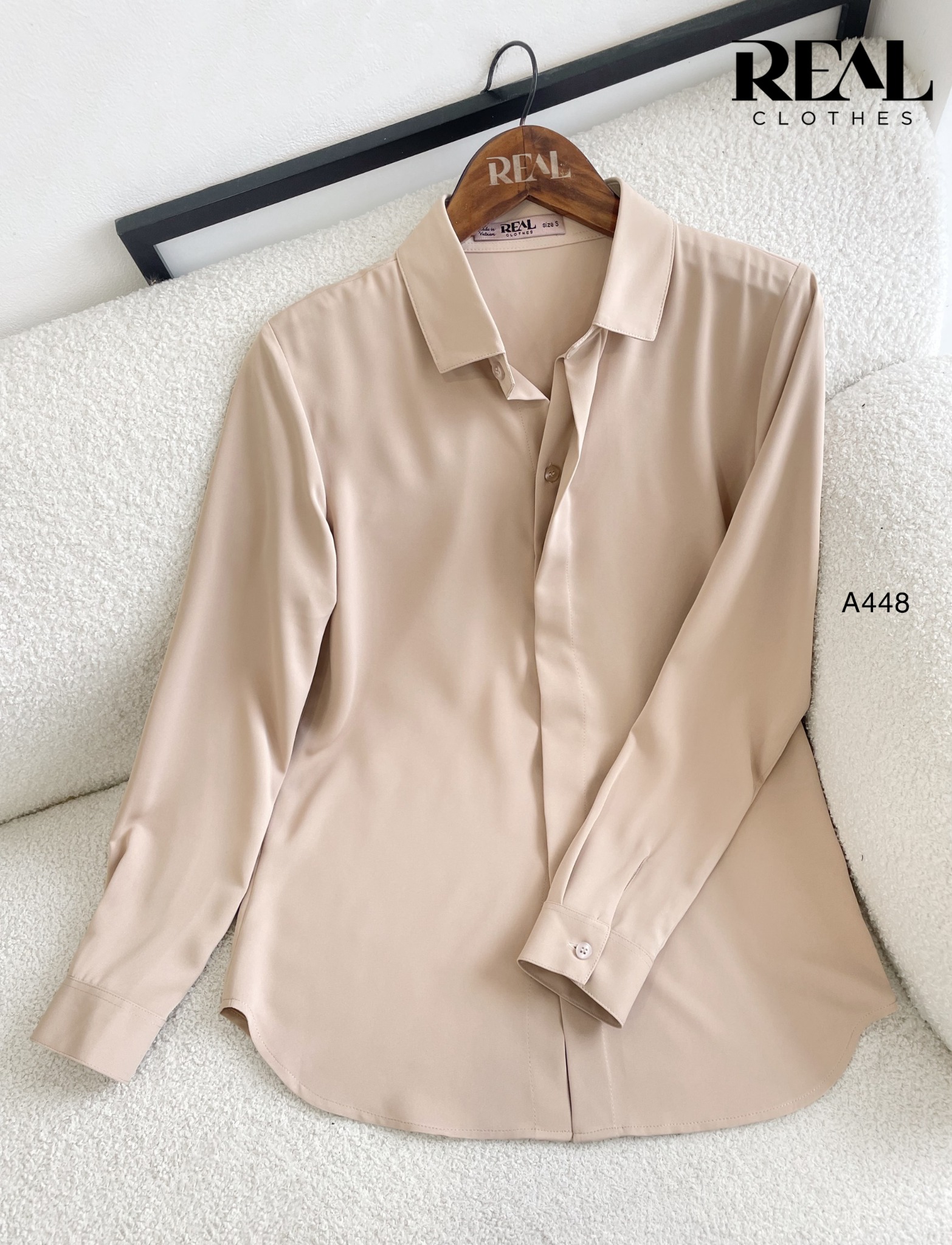 Sơ mi cổ mềm cafe sữa nhạt MỚI - size XS