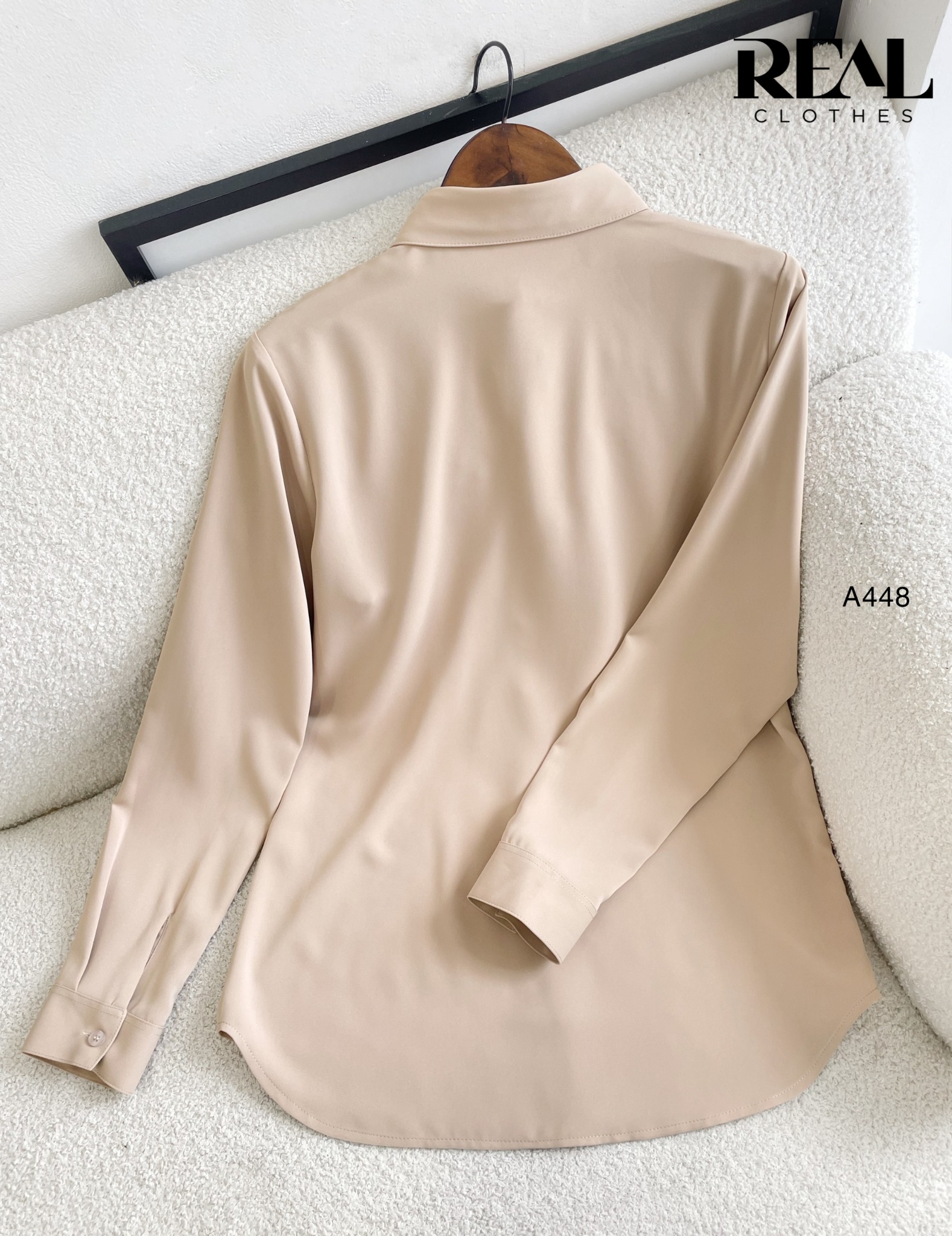 Sơ mi cổ mềm cafe sữa nhạt MỚI - size XS