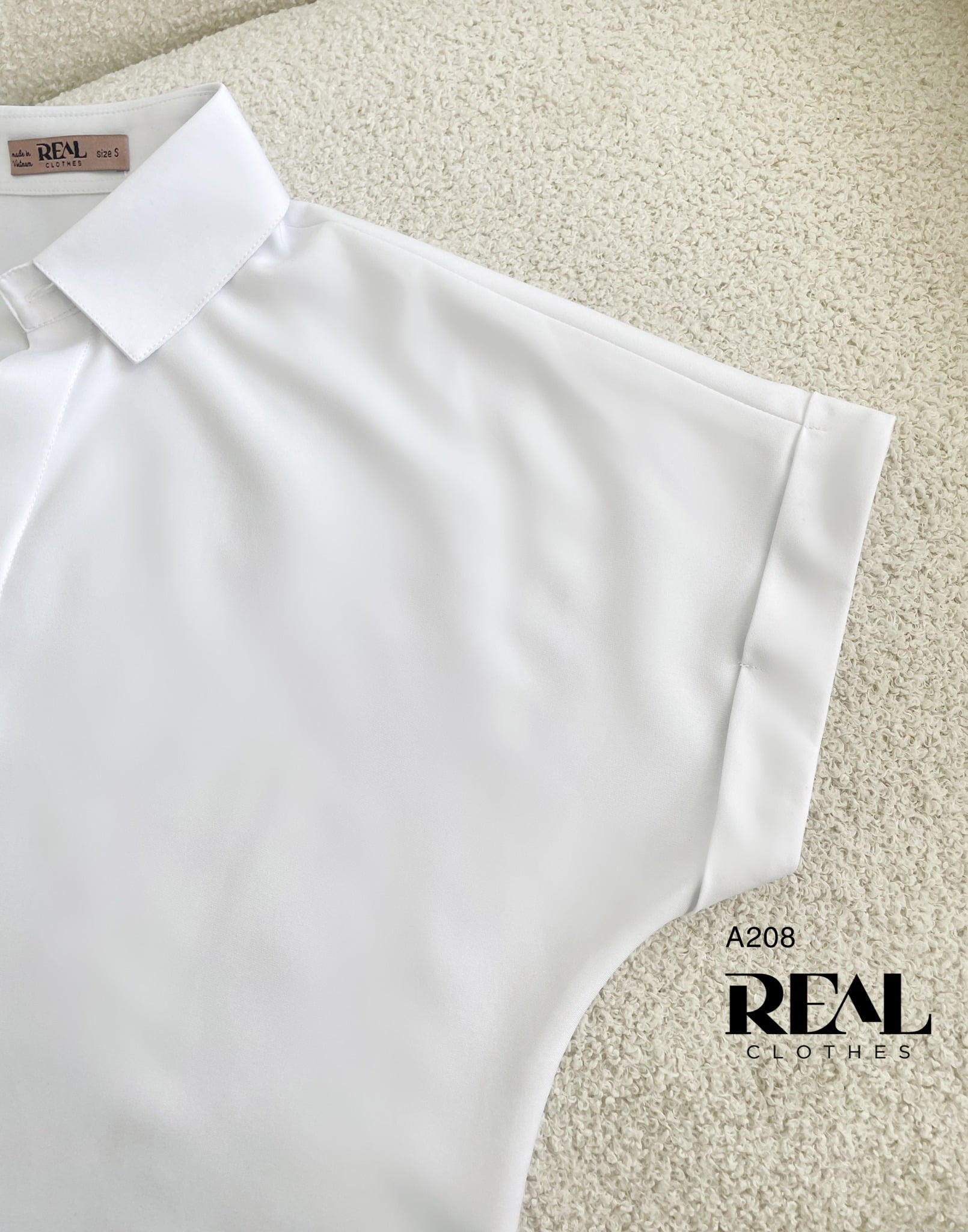 Sơ mi cánh dơi trắng