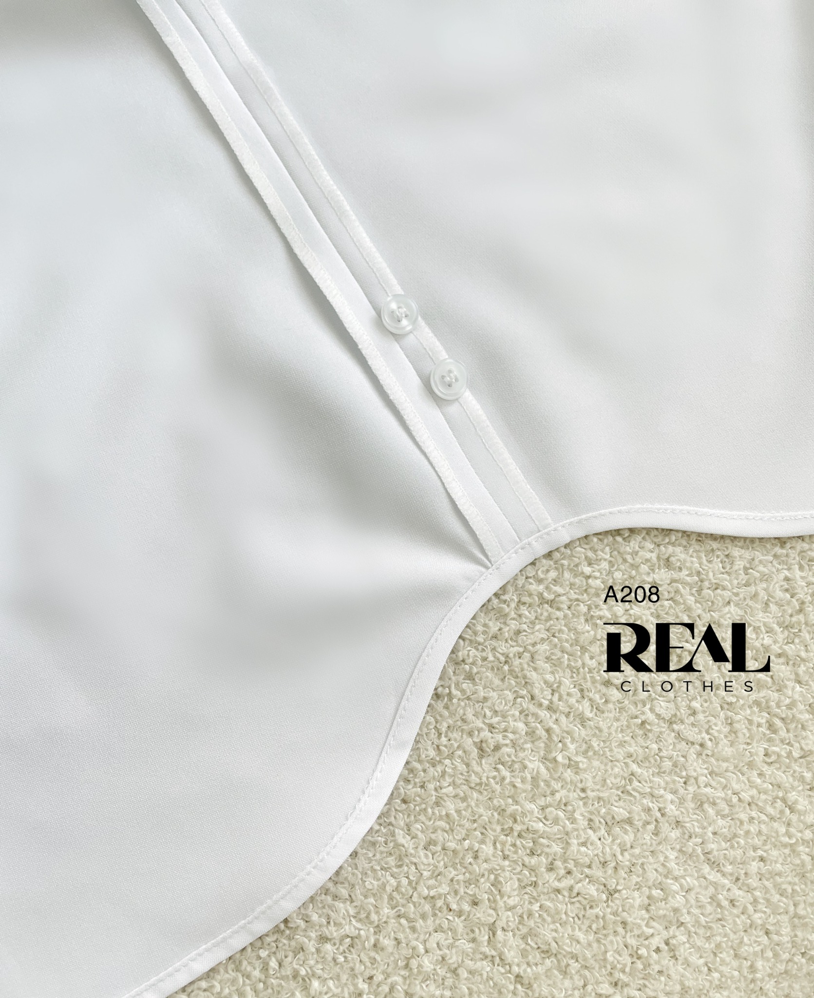 Sơ mi cánh dơi trắng