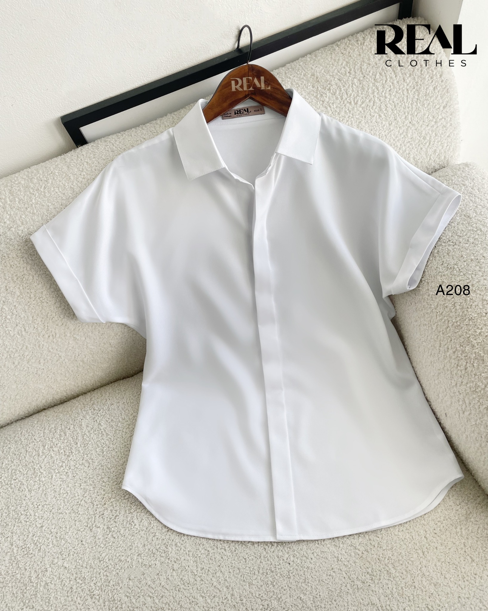 Sơ mi cánh dơi trắng