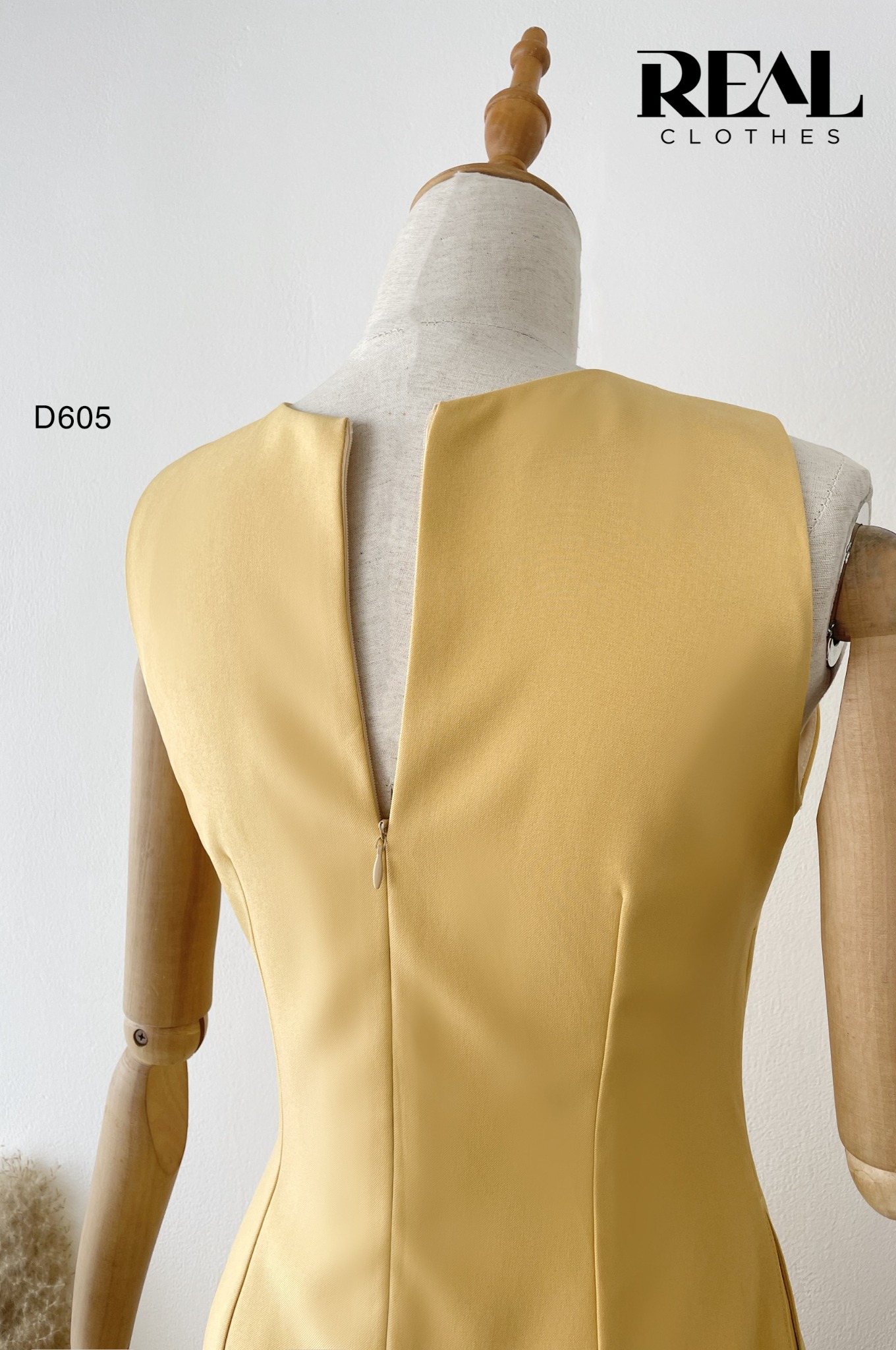 Đầm Moon vàng SALE - size XS