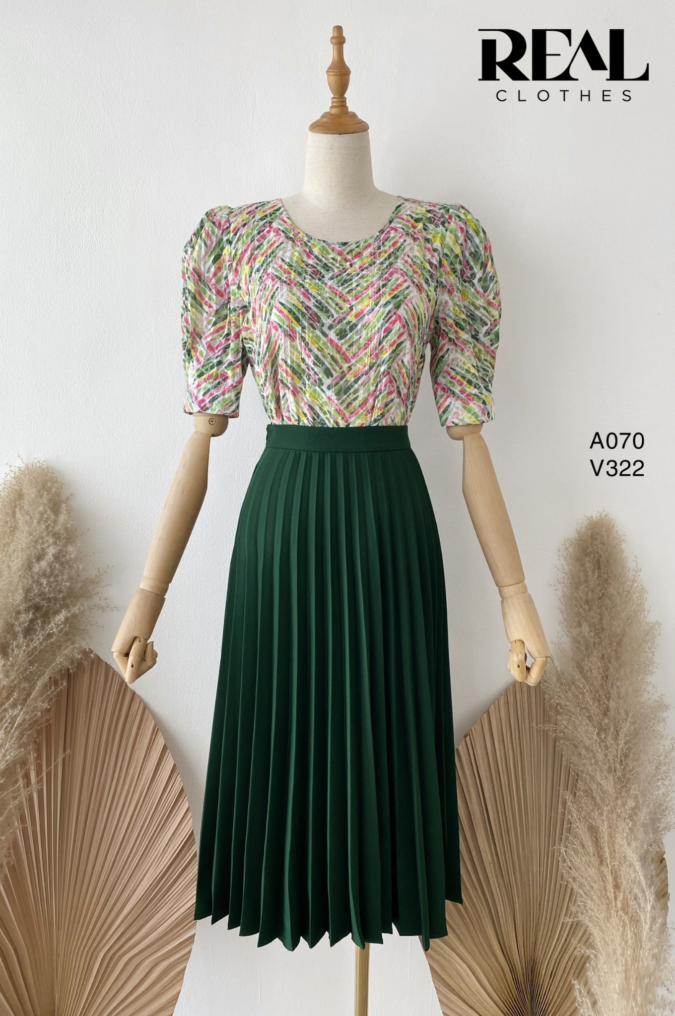 Áo Milan vệt cầu vồng FINAL SALE - size XS