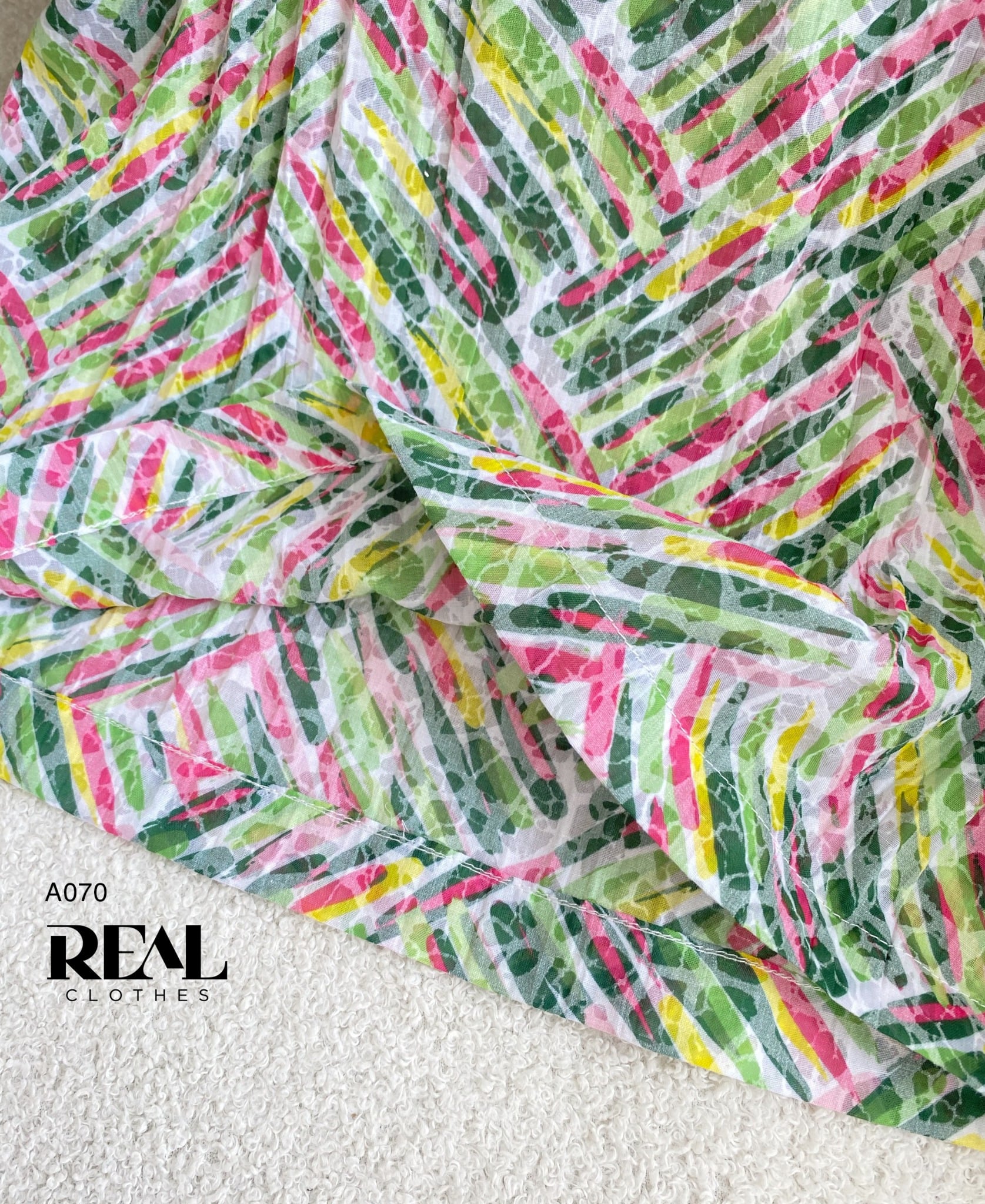 Áo Milan vệt cầu vồng FINAL SALE - size XS