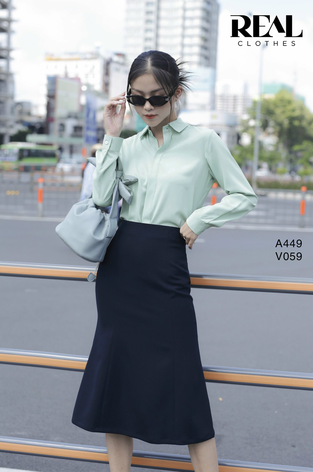 Váy 8 mảnh xanh đen