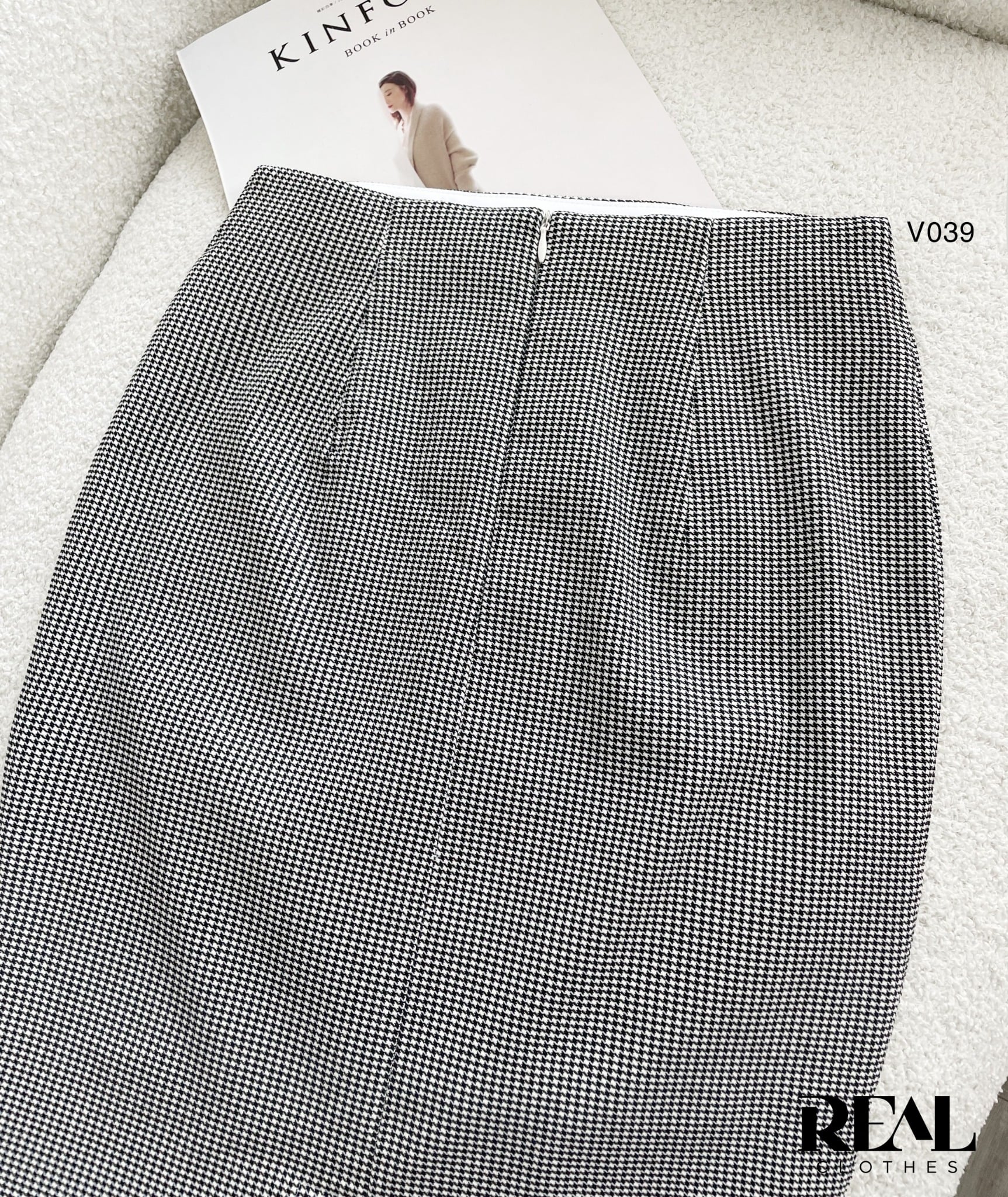 Bút chì midi zigzag đen SALE