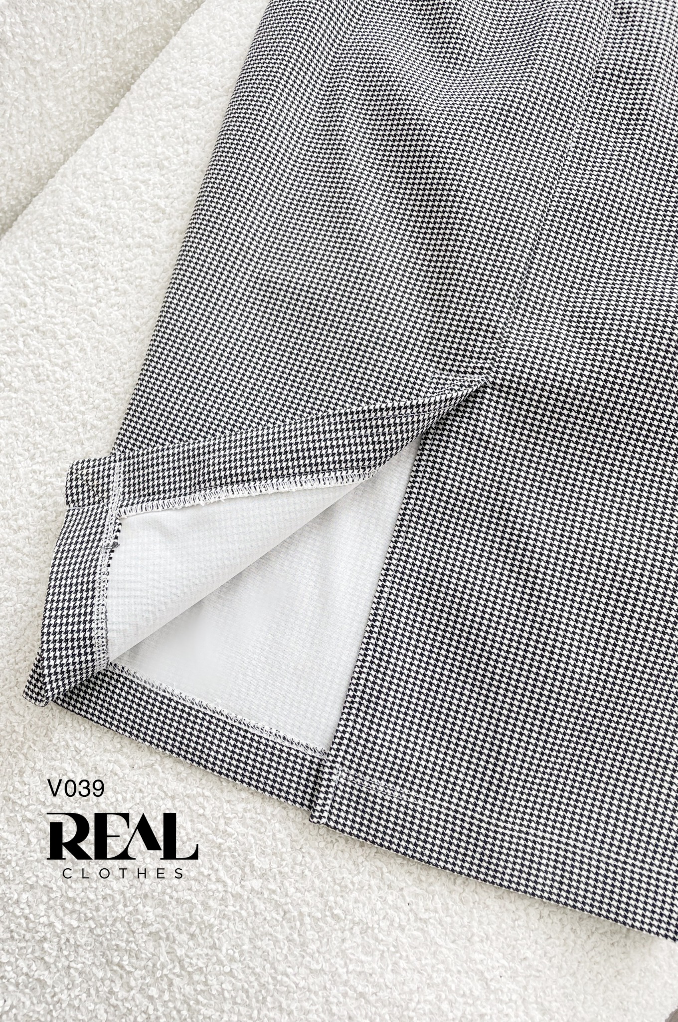 Bút chì midi zigzag đen SALE