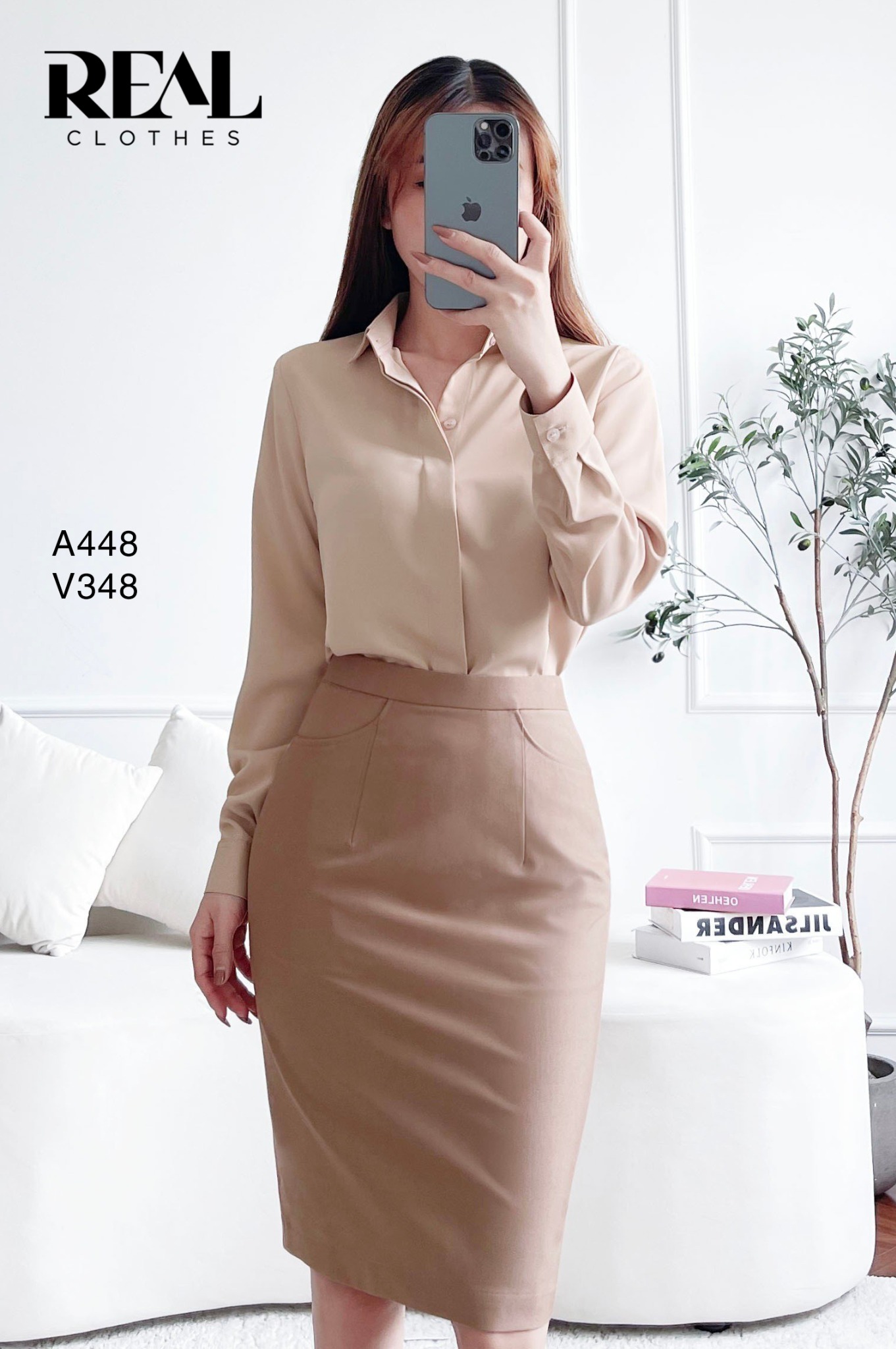 Sơ mi cổ mềm cafe sữa nhạt MỚI - size XS